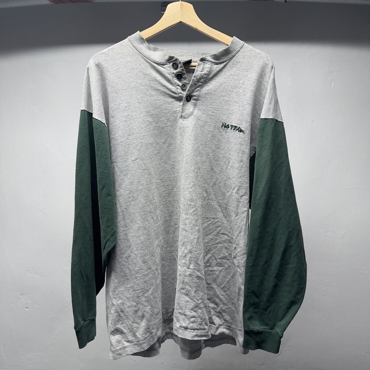 Vintage 90s No Fear Faded Henley Longsleeve Shirt ERD Grunge Chrome Size US XL / EU 56 / 4 - 1 Thumbnail