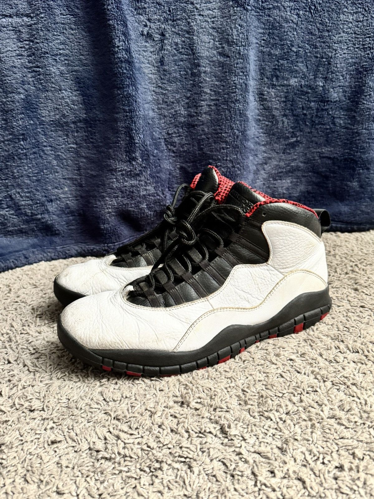 Jordan Brand × Nike Nike Air Jordan Chicago 10s Size US 11.5 / EU 44-45 - 3 Thumbnail