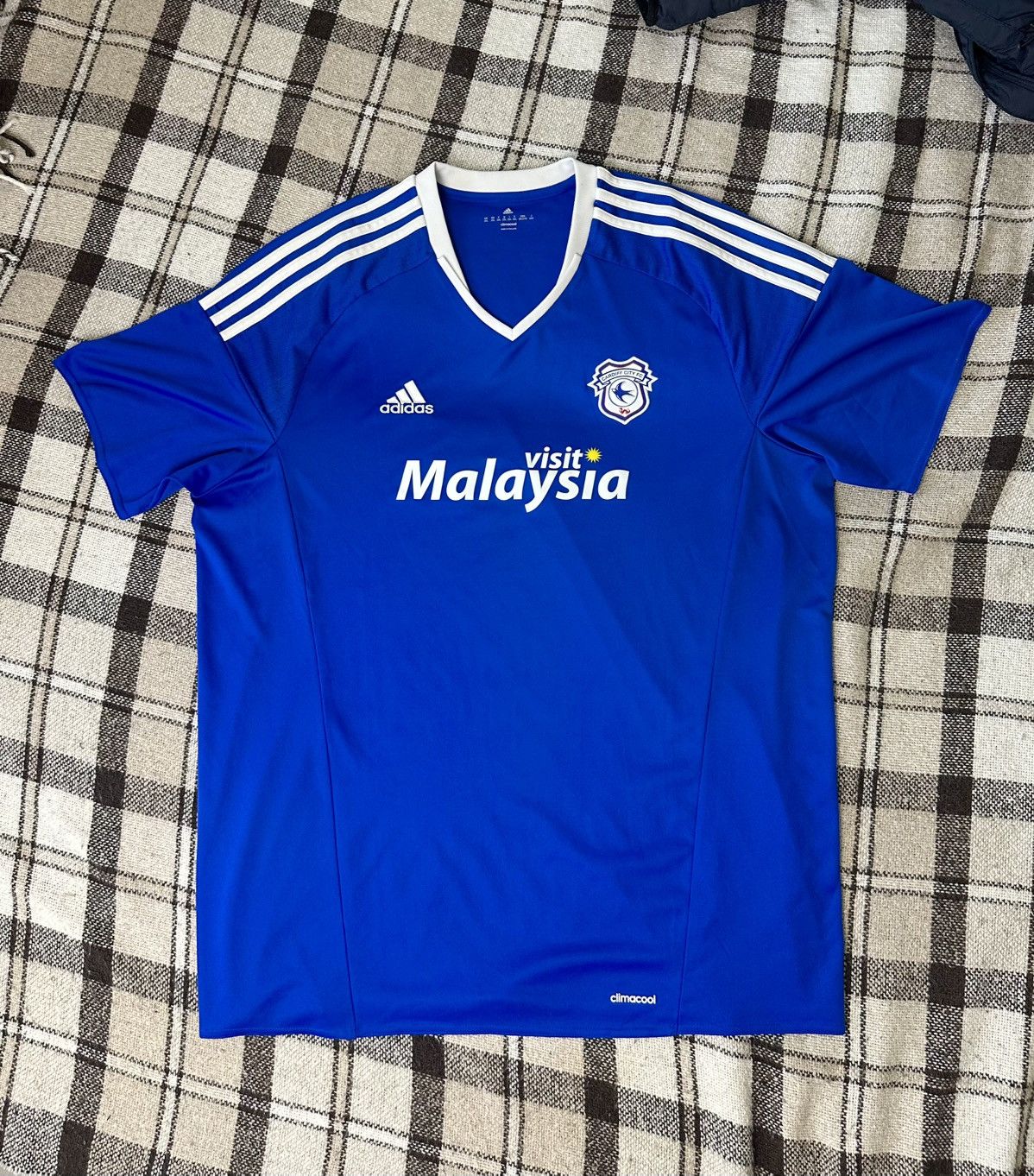 Adidas Adidas Cardiff Football Shirt XXL 2016 Jersey PERFECT Condit Size US XXL / EU 58 / 5 - 1 Thumbnail