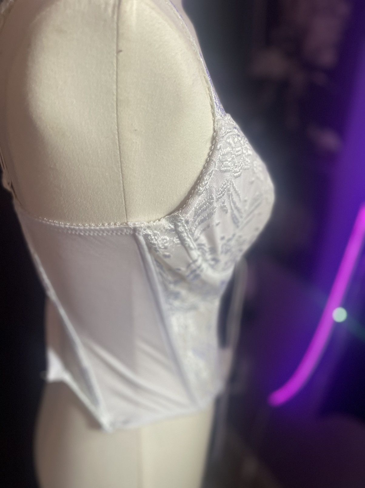 la Vie en Rose White lace corset top with adjustable straps Size ONE SIZE - 7 Thumbnail