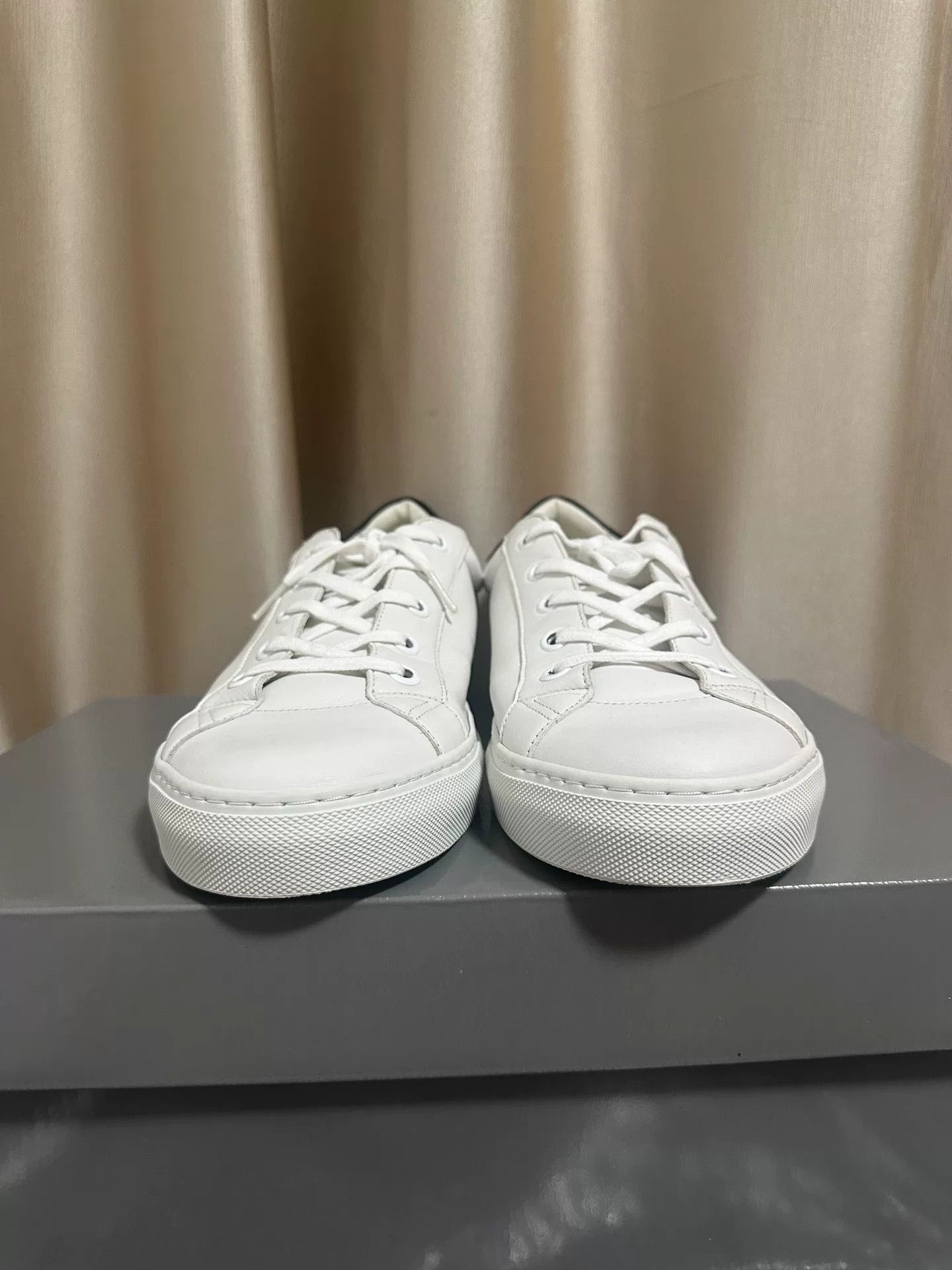 Givenchy Givenchy Black Tail Low-Top Sneakers Size US 12 / EU 45 - 3 Thumbnail