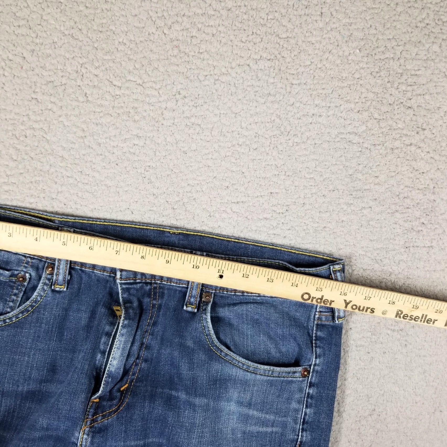 Levi's Levi's 514 Jeans Men 32x30 Blue Denim Straight Leg Mid Rise Casual Classic Rivets Size US 32 / EU 48 - 2 Thumbnail