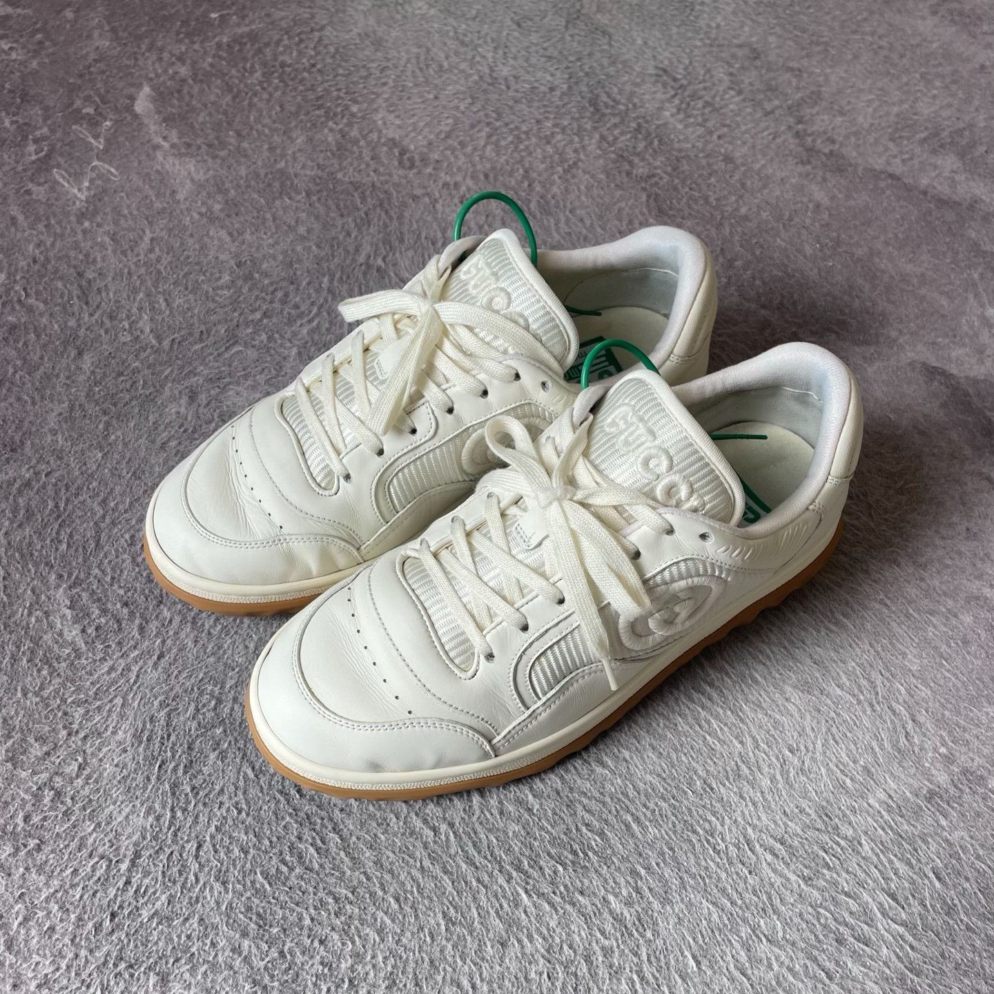 Gucci Gucci White Lowtop Sneakers 40 Men Size US 7.5 / EU 40-41 - 1 Thumbnail