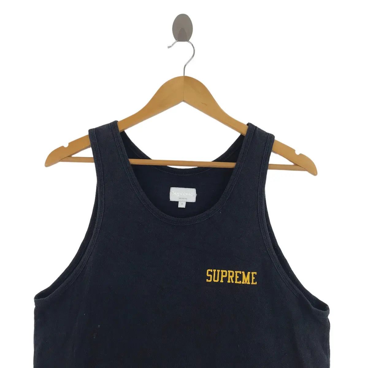 Supreme Vtg SUPREME NY NBA Basketball Side Logo Tank Top Tee Shirt Size US S / EU 44-46 / 1 - 3 Thumbnail
