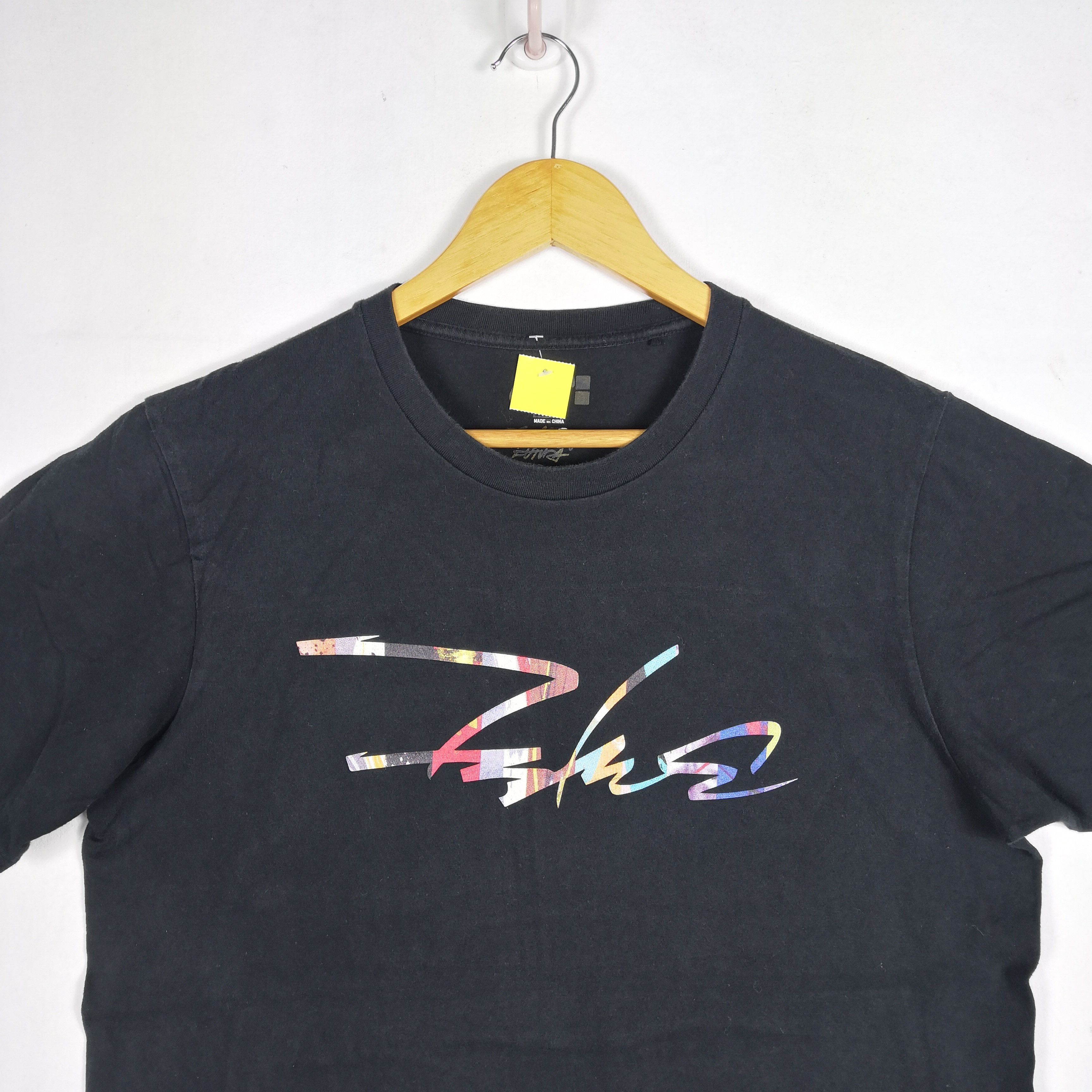 Futura × Uniqlo Vintage Y2K Futura T-Shirt Japanese Crewneck Tees Size US L / EU 52-54 / 3 - 2 Thumbnail