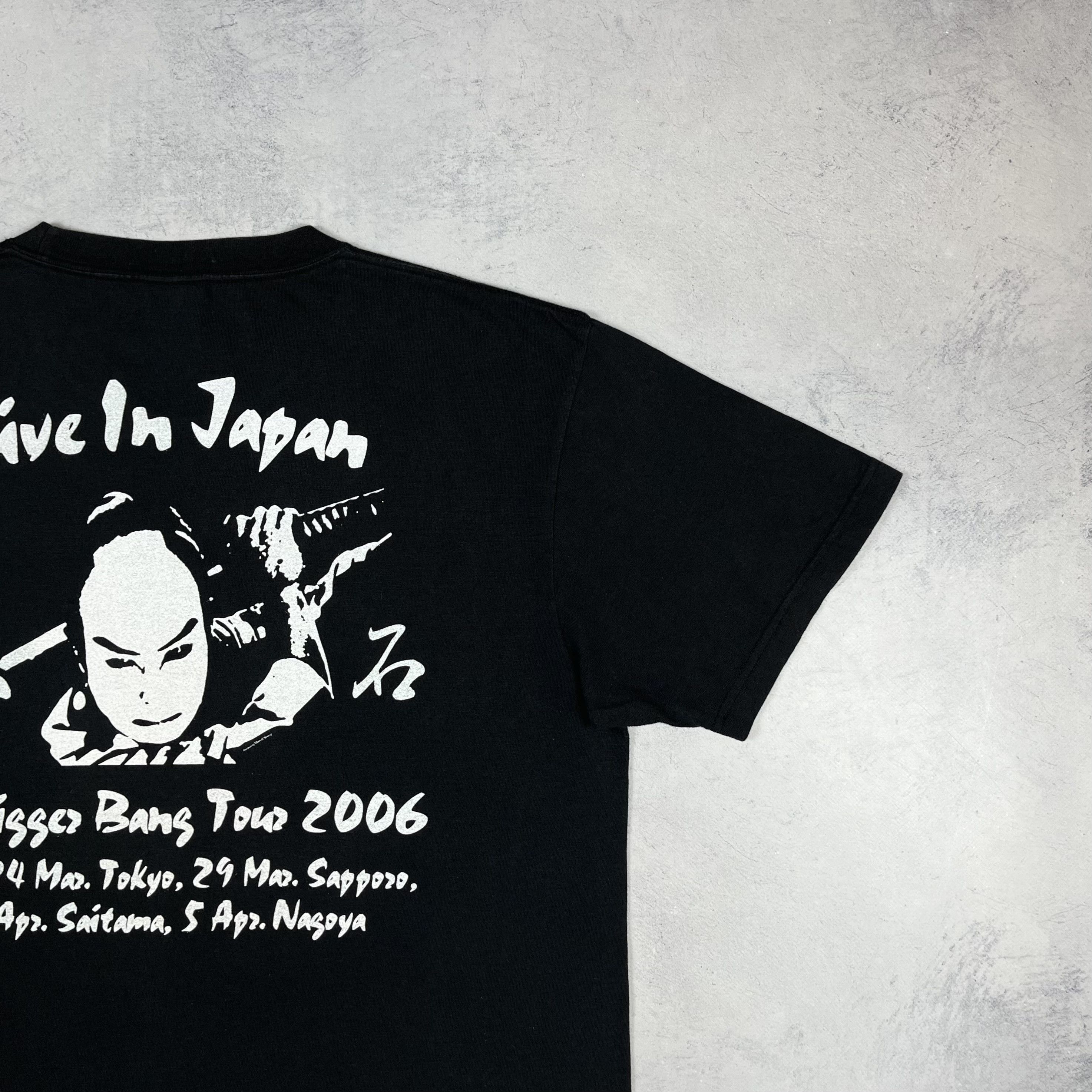 Band Tees Vintage The Rolling Stones Rock Band Japan Tour T Shirt 2006 Size US XL / EU 56 / 4 - 3 Thumbnail