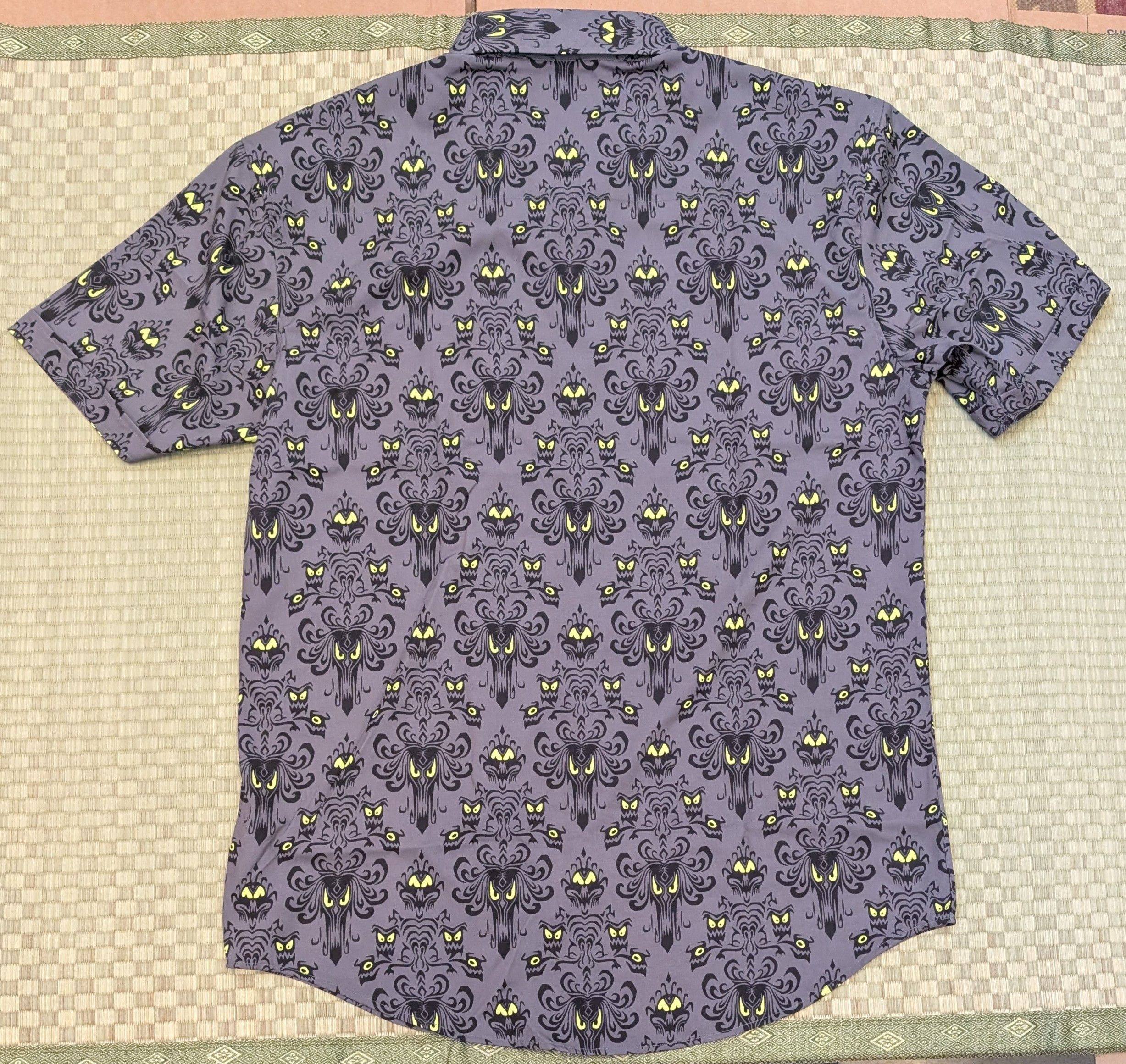 Other NWT RSVLTS x Disney Haunted Mansion Wall Creeps Shirt Size US L / EU 52-54 / 3 - 2 Thumbnail