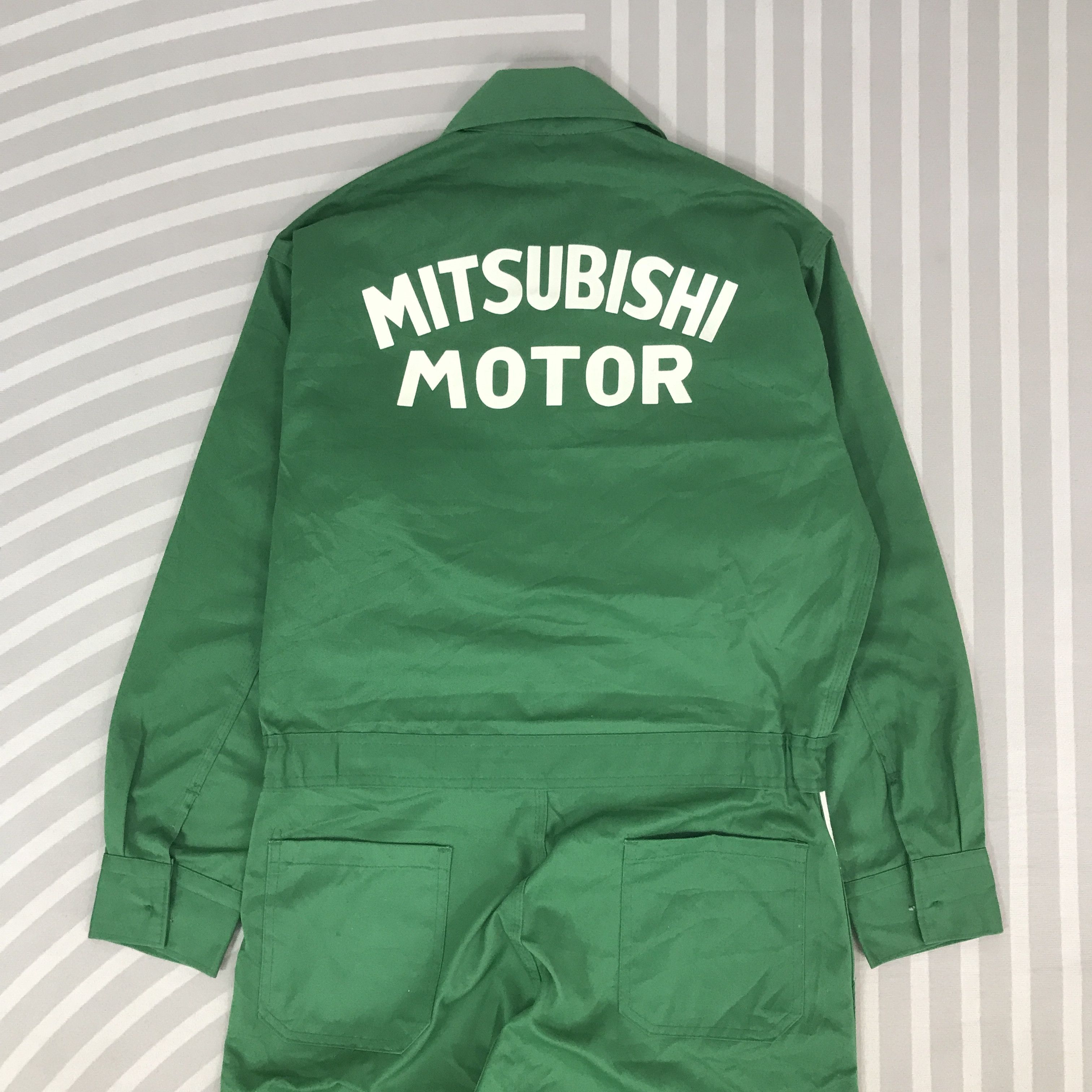 Japanese Brand Vintage Mitsubishi Racing Button overall Jacket K65B10 Size US L / EU 52-54 / 3 - 5 Thumbnail