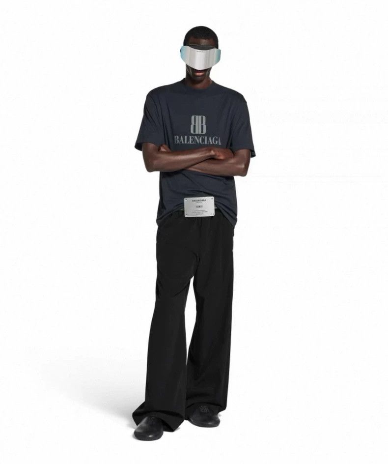 Balenciaga Balenciaga BB Medium T-shirt Size US S / EU 44-46 / 1 - 8 Thumbnail