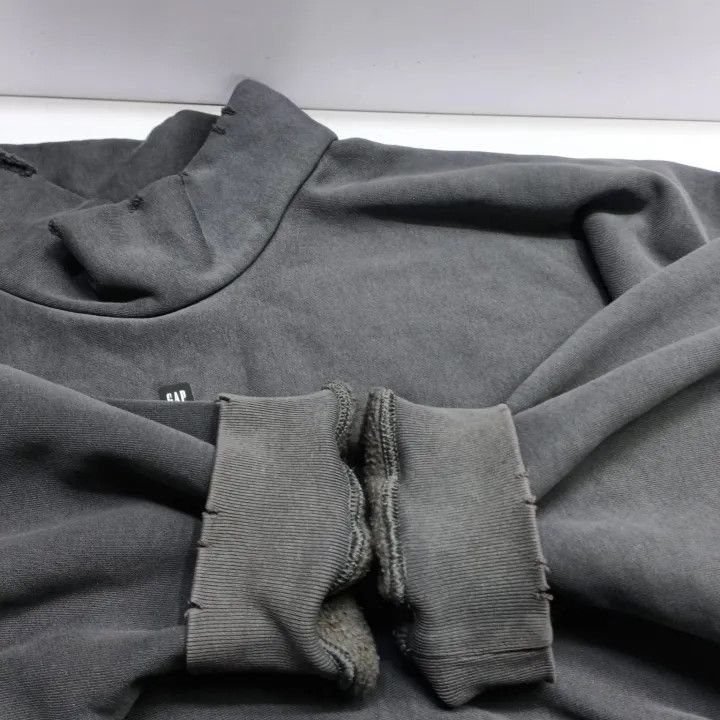 Balenciaga Balenciaga Yeezy x Gap x Balenciaga Dark Grey Sweater -250 Size US L / EU 52-54 / 3 - 8 Thumbnail