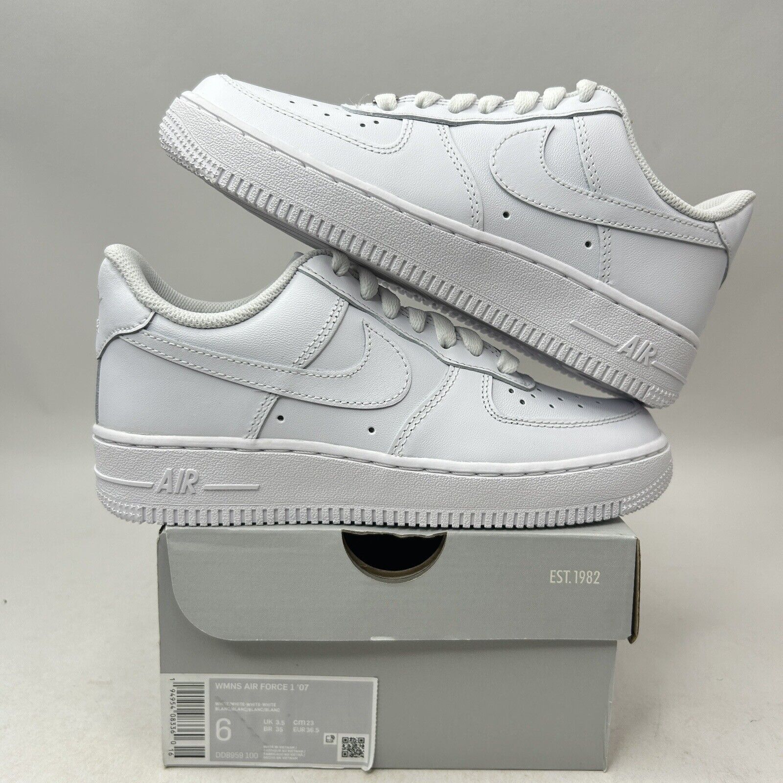Nike Nike Air Force 1 Low 07’ “Triple White” 2024 Size US 6 / IT 36 - 1 Thumbnail