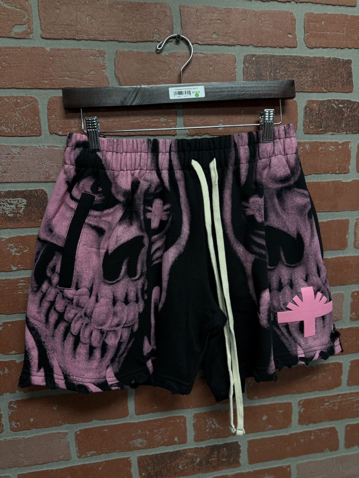 Vertabrae Vertabrae Skull Shorts Pink Size Small New Size US 28 / EU 44 - 2 Thumbnail