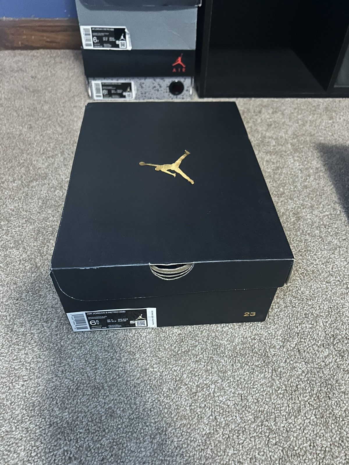 Jordan Brand Air Jordan 6 Retro (GS) Size US 6.5 / EU 39-40 - 1 Thumbnail