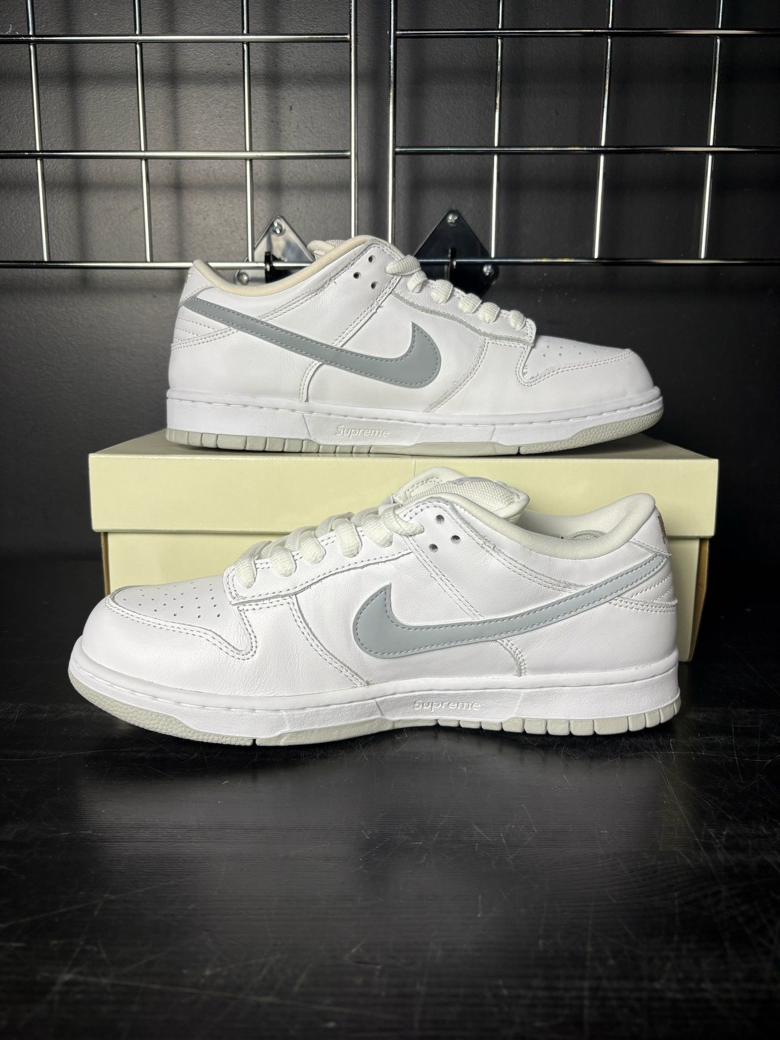 Nike Nike SB Dunk Low x Supreme 94 "White Metallic Silver" Size US 9.5 / EU 42-43 - 2 Thumbnail