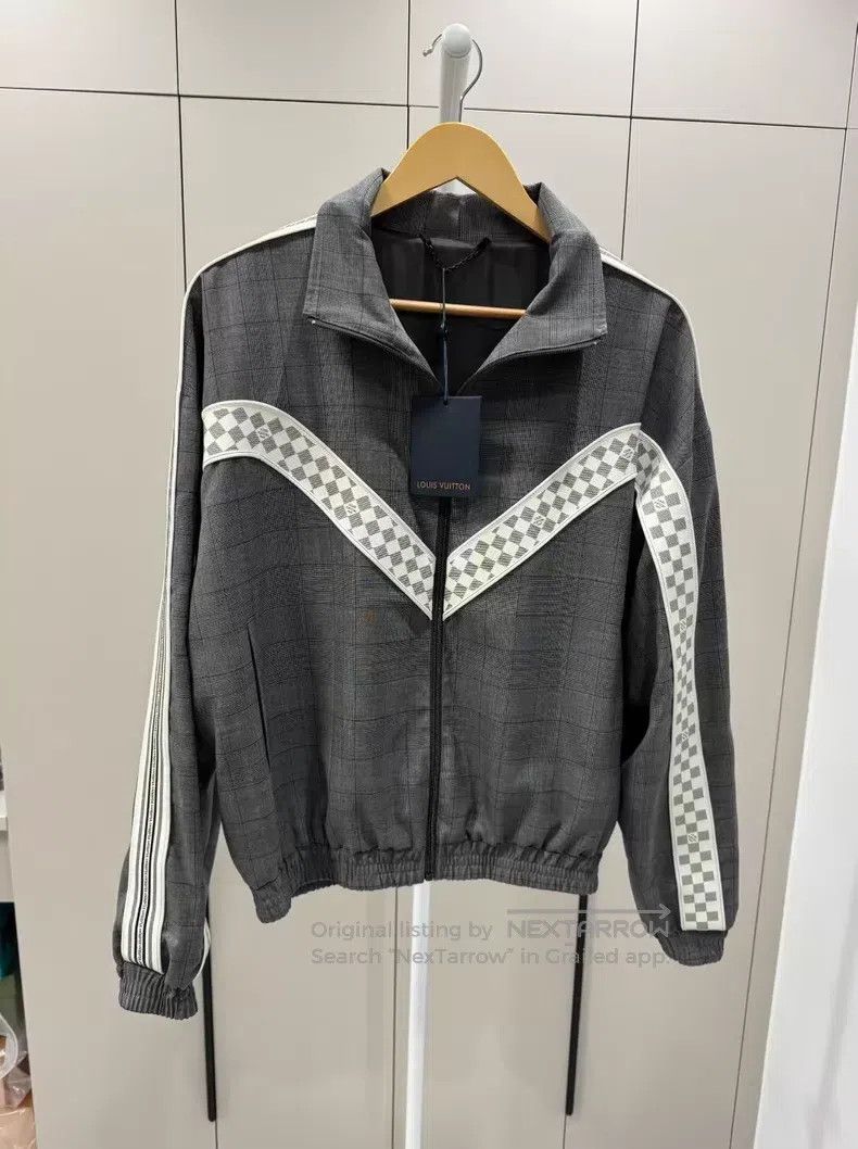 Louis Vuitton Louis Vuitton Grey and white checkerboard panel zip jacket Size US S / EU 44-46 / 1 - 1 Thumbnail
