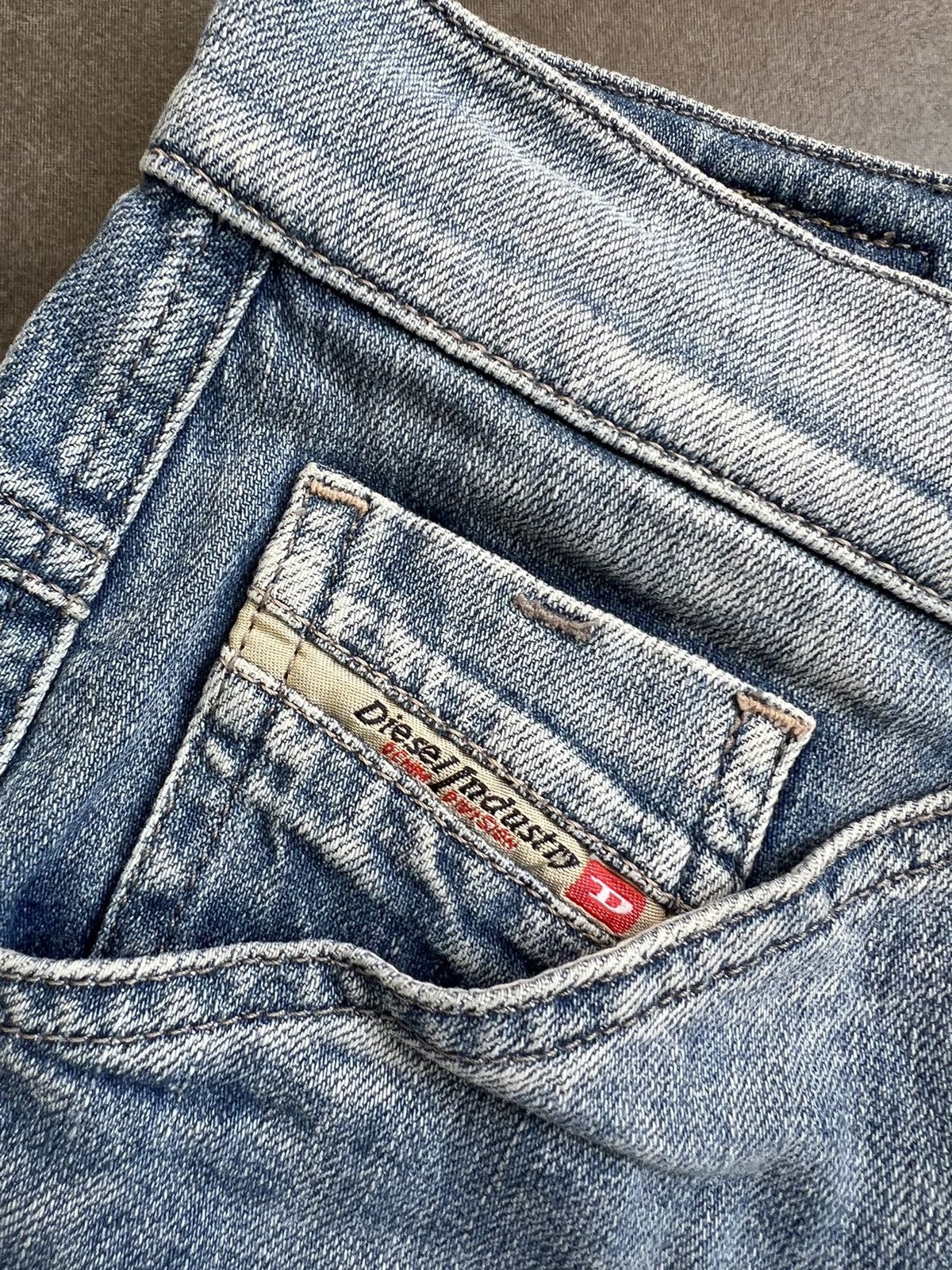 Diesel VINTAGE DIESEL DISTRESSED SKIRT DENIM JEANS Size 27" / US 4 / IT 40 - 9 Thumbnail