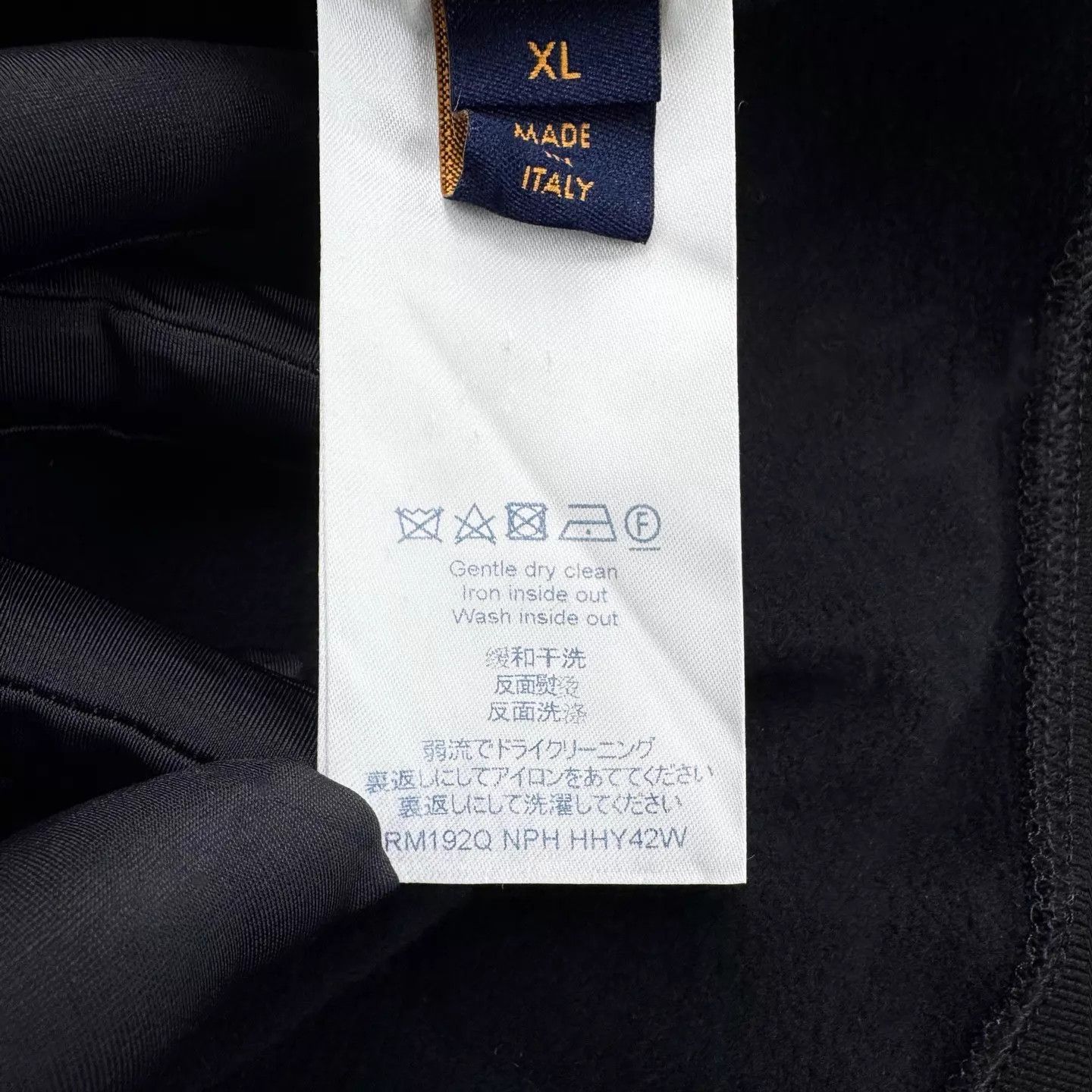 Louis Vuitton Louis Vuitton Black Metallic Logo Unisex Sweatshirt XL Size US XL / EU 56 / 4 - 4 Thumbnail