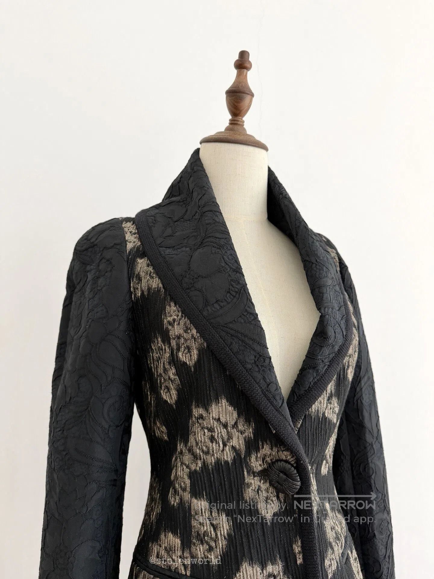 Kenzo kenzo floral embellished coat with intricate detailing. Size M / US 6-8 / IT 42-44 - 3 Thumbnail