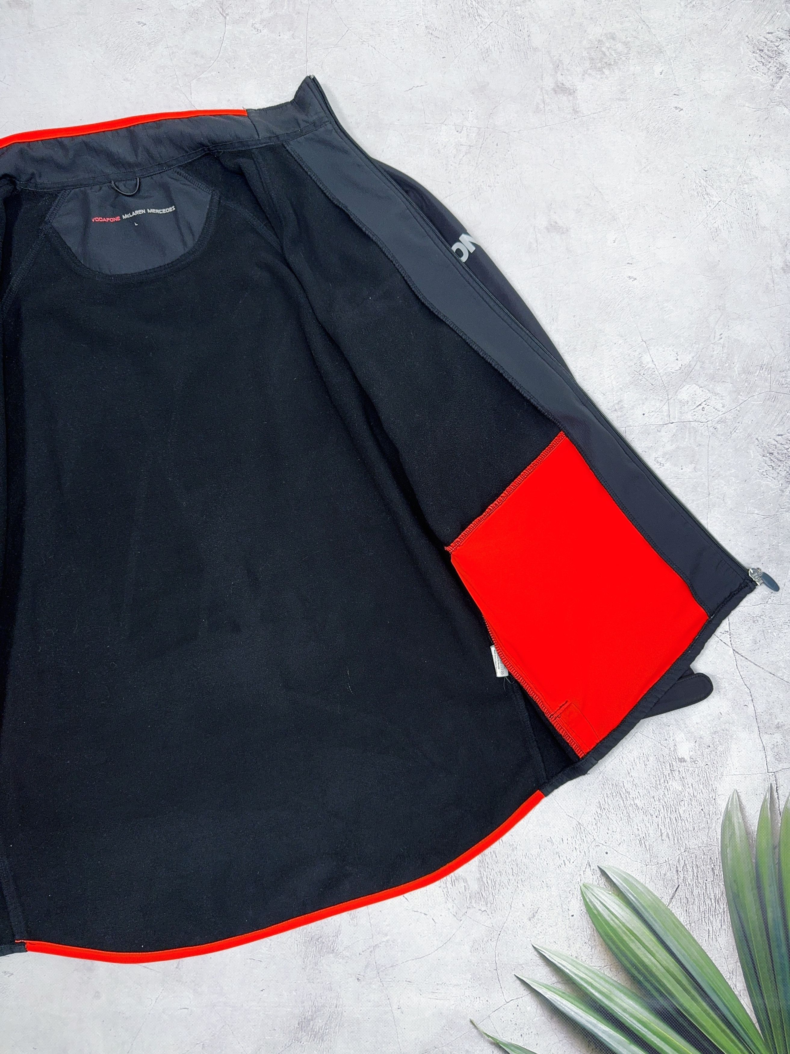 Formula 1 × Mercedes-Benz × Vintage Vodafone Mclaren Mercedes Softshell Jacket Sonax Size US L / EU 52-54 / 3 - 17 Thumbnail