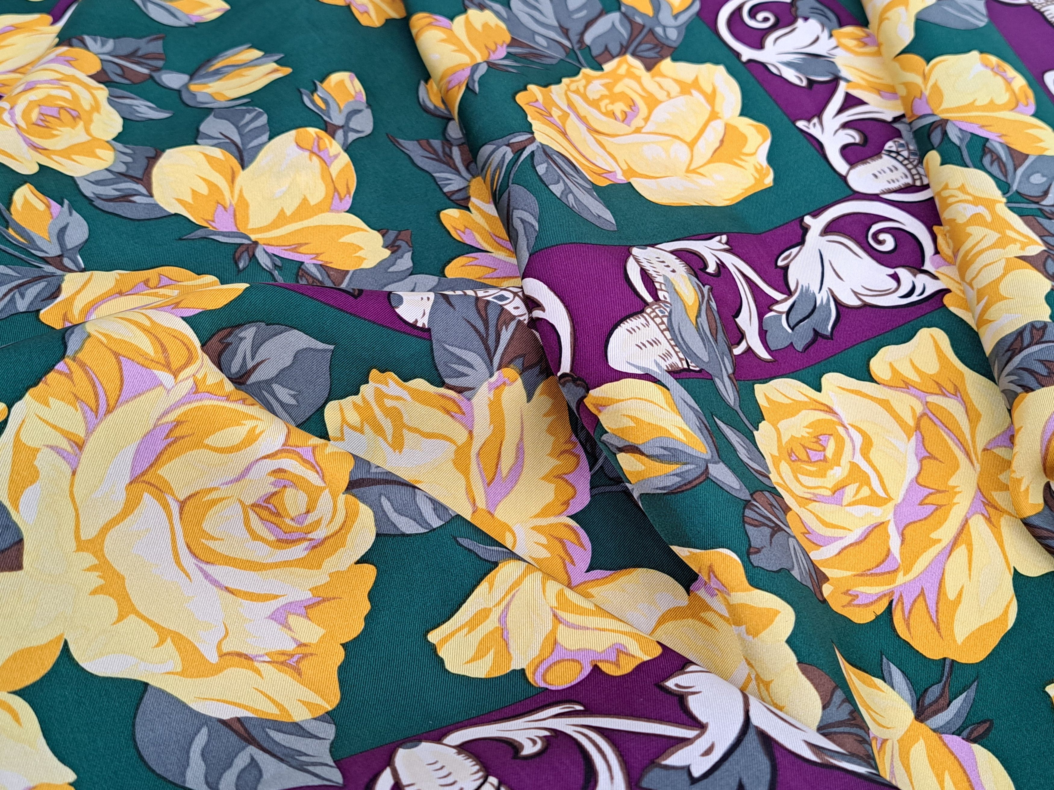 Nina Ricci × Vintage Vintage Nina Ricci silk flower scarf. Size ONE SIZE - 6 Thumbnail