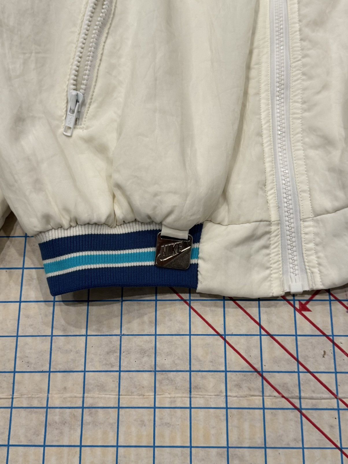 Nike Rare Vintage 80’s Nike Beaverton Oregon Full Zip Jacket Lrg Size US L / EU 52-54 / 3 - 6 Thumbnail