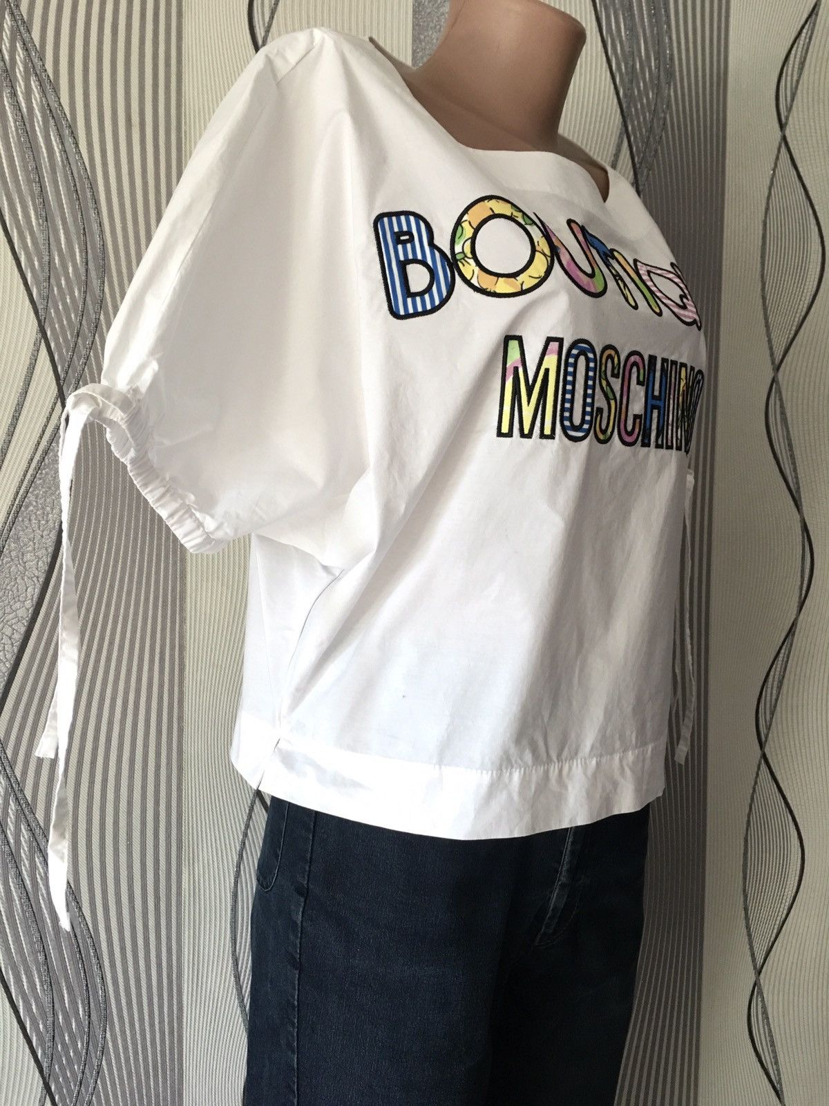 Boutique Moschino Boutique MOSCHINO White Cotton T-Shirt Size US 6 EU 36 Size M / US 6-8 / IT 42-44 - 10 Thumbnail