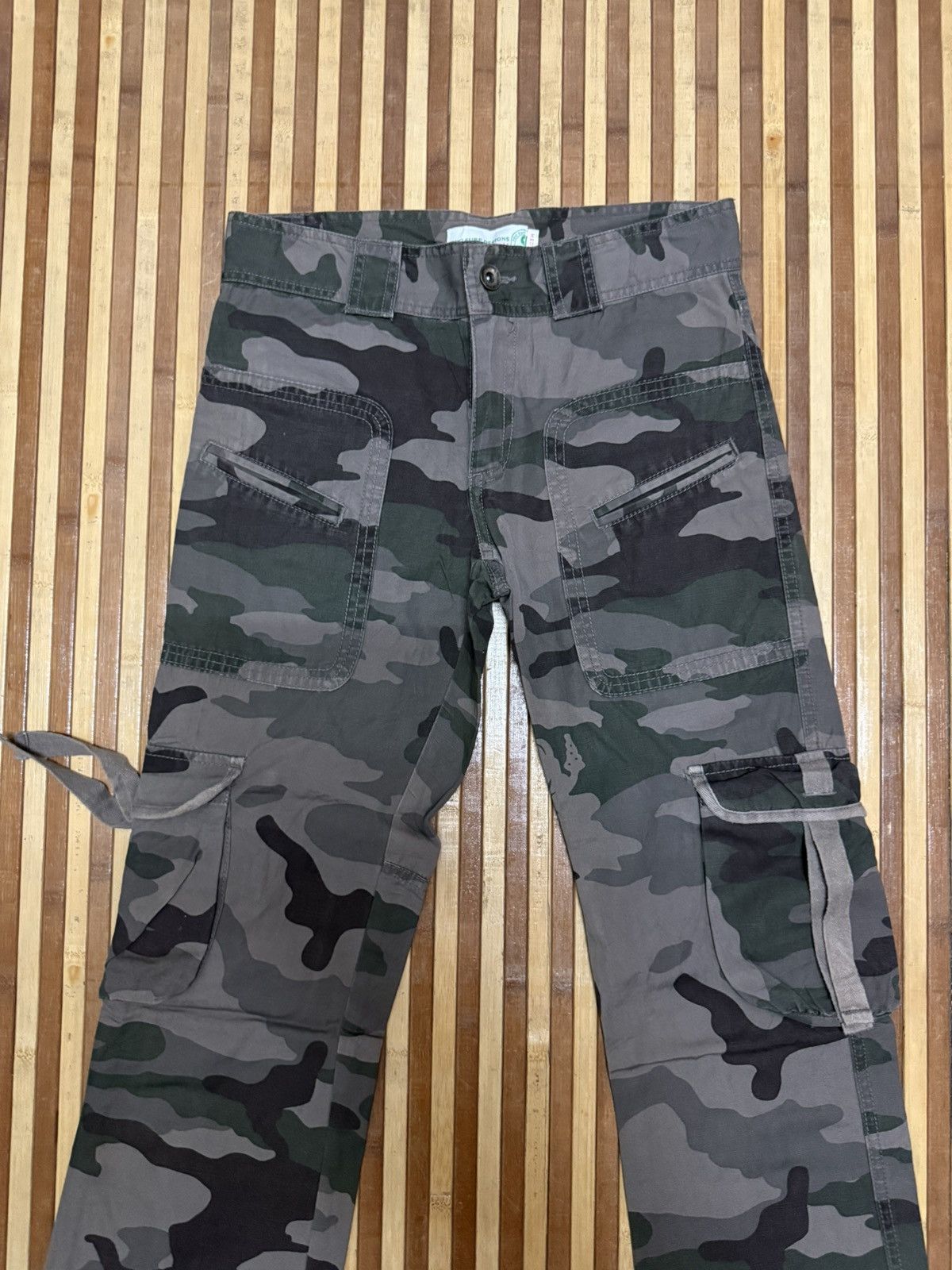 Japanese Brand T&C Surf Design Camouflage Japanese brand Cargo Pants Unisex Size US 28 / EU 44 - 2 Thumbnail