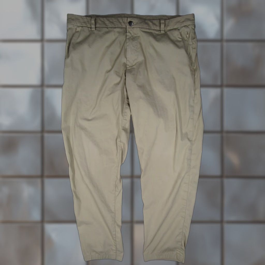 Lululemon Lululemon Pants Mens 36 Beige Commission Chino Flat Front Casual Travel 36x29 Slim Straight Logo Pockets Zip Regular Size Type: Pants Size US 36 / EU 52 - 1 Thumbnail