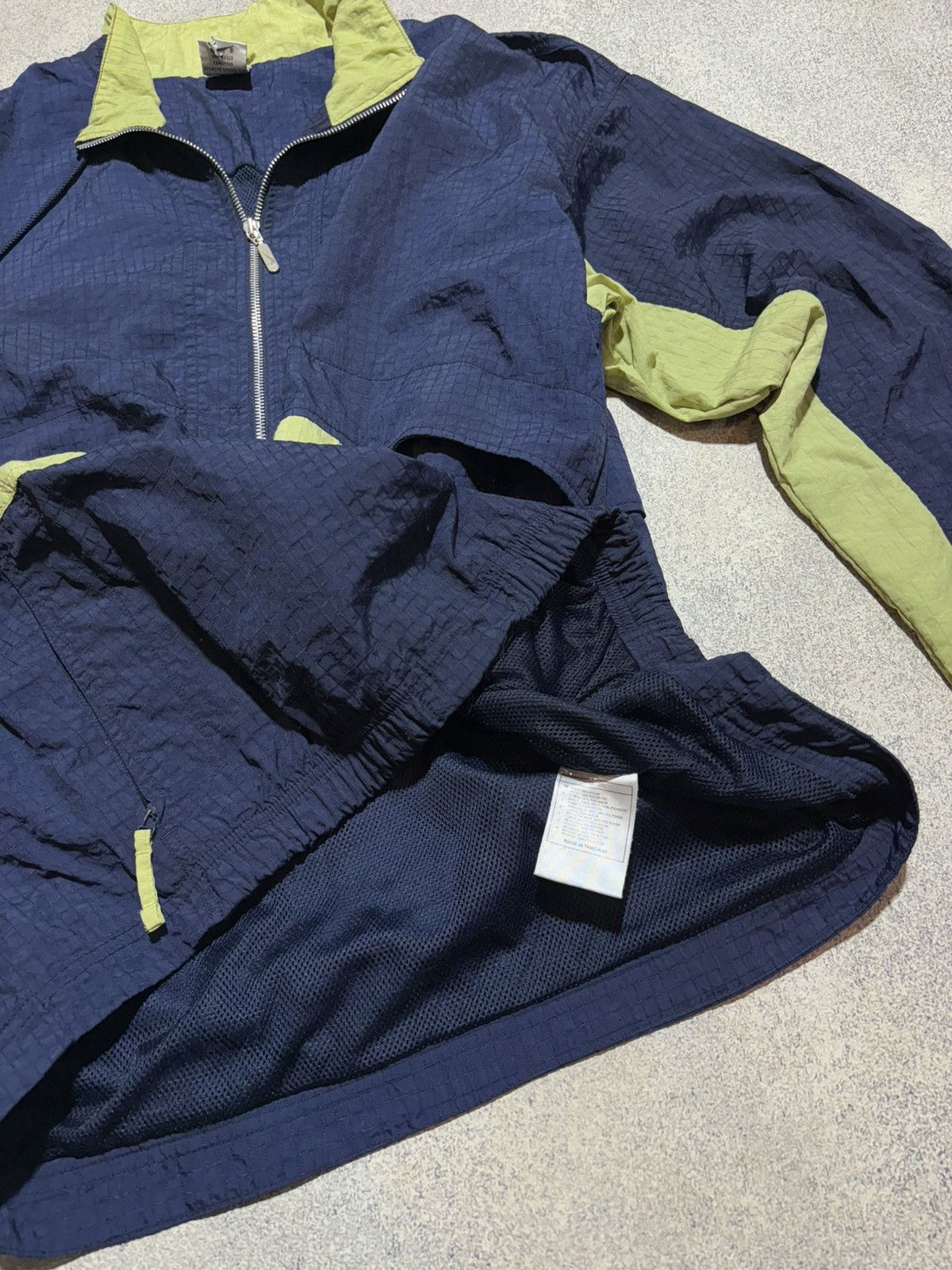 Nike × Vintage Nike 90s Vintage Nylon Center Swoosh Baggy Anorak Jacket Size US L / EU 52-54 / 3 - 8 Thumbnail