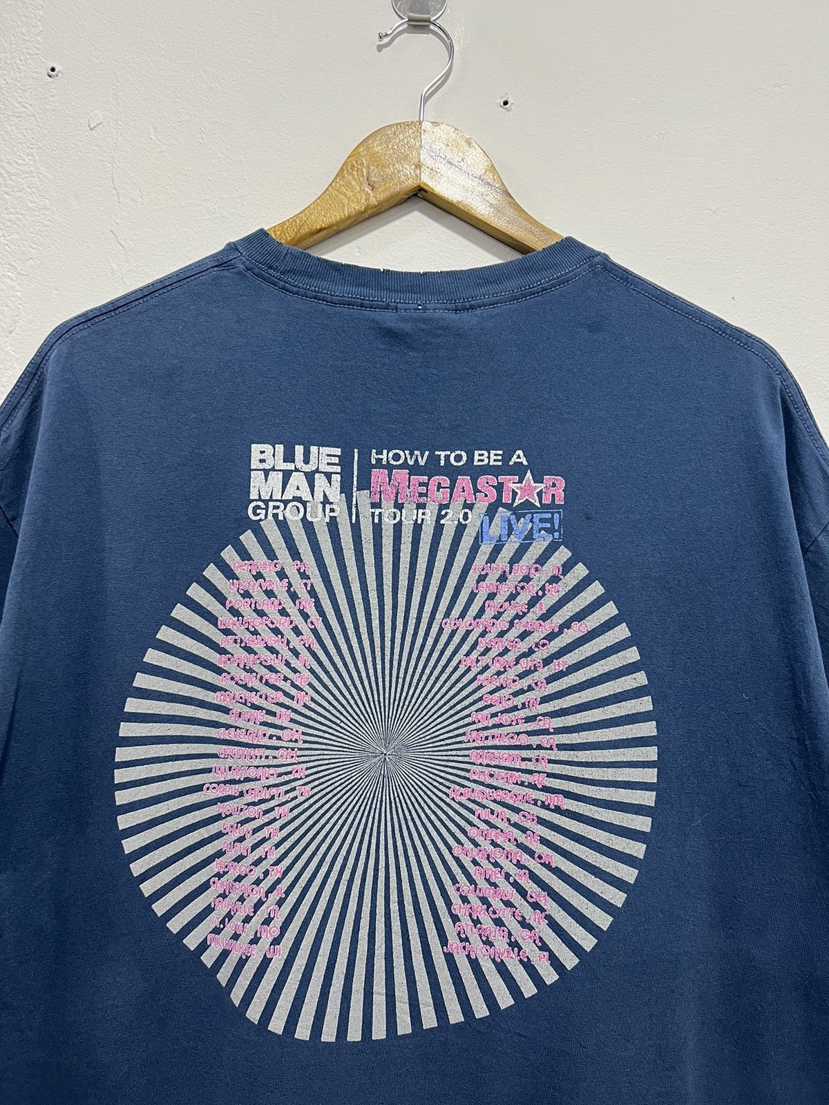 Band Tees × Vintage Vintage Blue Man Group Band Tour Tshirt Size US XL / EU 56 / 4 - 10 Thumbnail