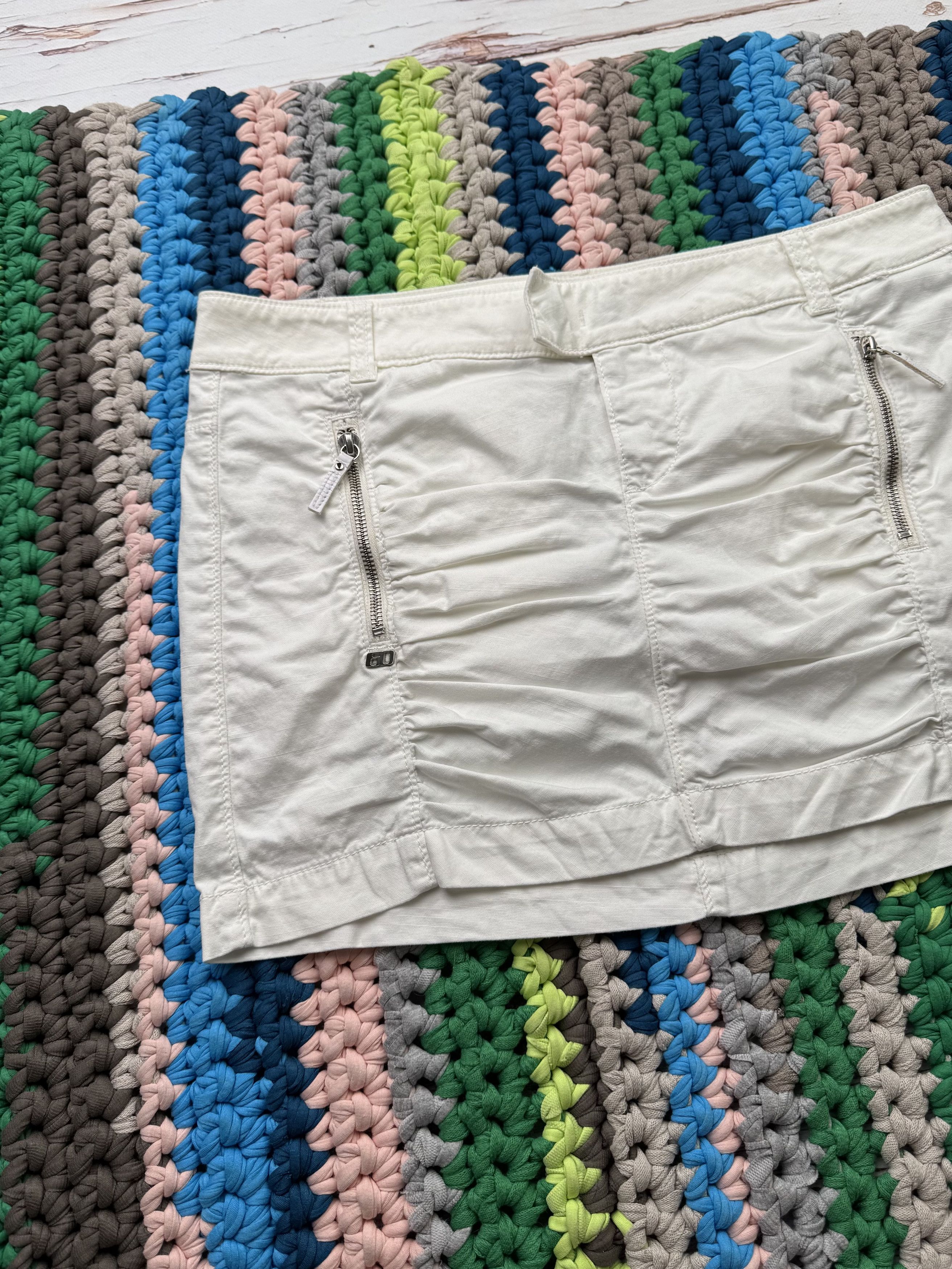 Miss Sixty Miss Sixty Vintage Mini Skirt (V41)(D10) Size 32" / US 10 / IT 46 - 2 Thumbnail