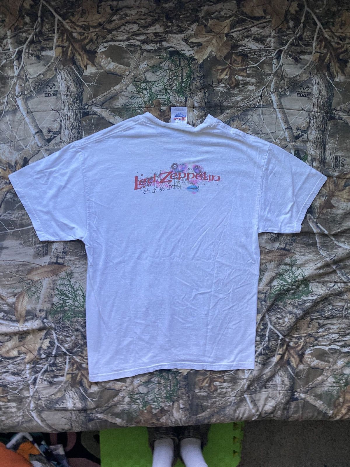 Vintage Vintage 2001 Led Zepellin Zoso tee Size US M / EU 48-50 / 2 - 2 Thumbnail