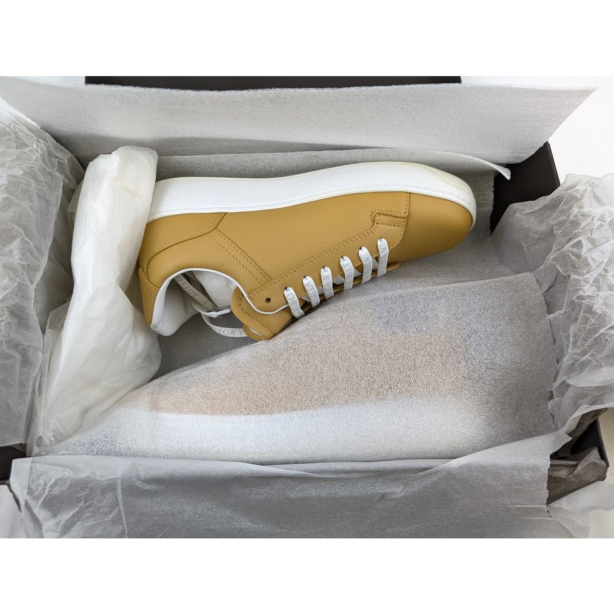 Bottega Veneta o1rshd1 Bolt Calf Sneaker Pelle S.GOMM in Butterscotch Size US 7 / EU 40 - 23 Thumbnail
