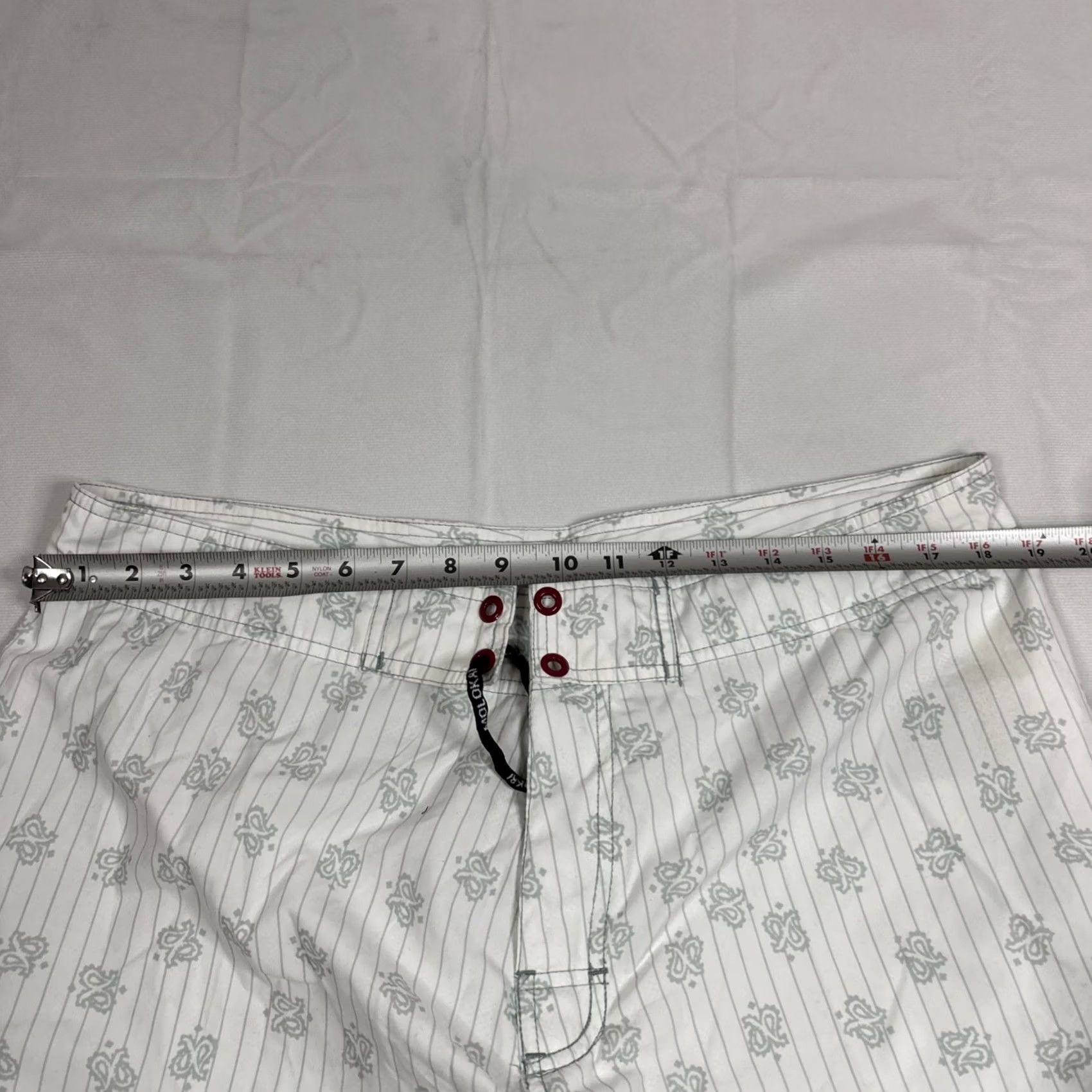 Vintage Molokai Board Shorts Men’s 38 Waist Drawstring White - Mens Bottom Swim 38 White Drawstring Board Shorts Size US 38 / EU 54 - 4 Thumbnail