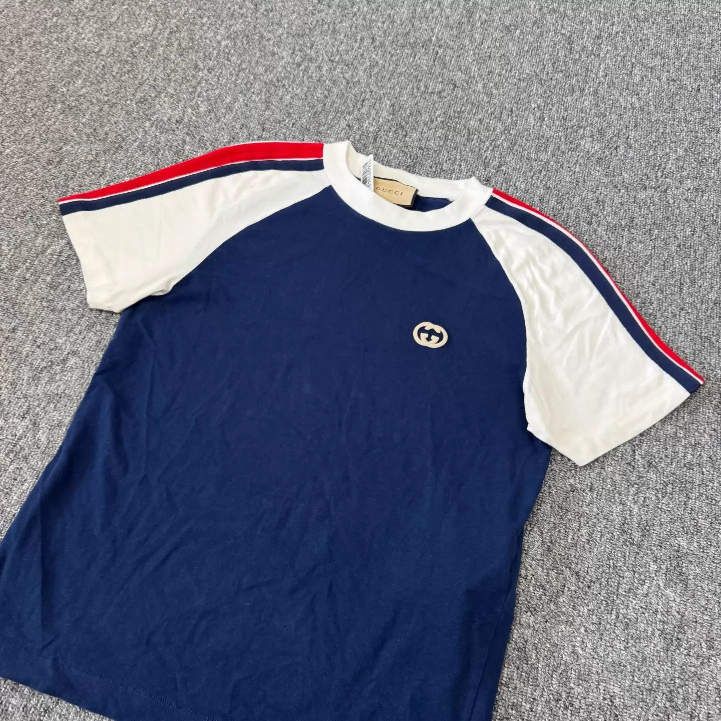 Gucci Gucci Colorblock Embroidered Logo Drop-shoulder Tee M 99N Size M / US 6-8 / IT 42-44 - 3 Thumbnail