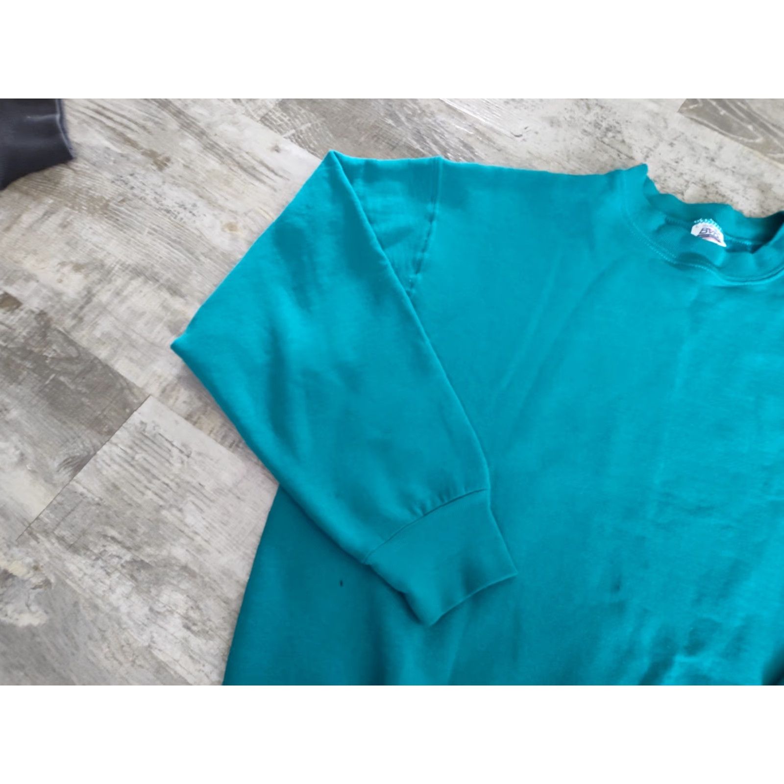 Altea VINTAGE BVD Sweatshirt Teal Crewneck 90s USA Crew Neck Size L Men Long Sleeve Fleece Inside Green / Cotton Blend Polyester Size US L / EU 52-54 / 3 - 3 Thumbnail