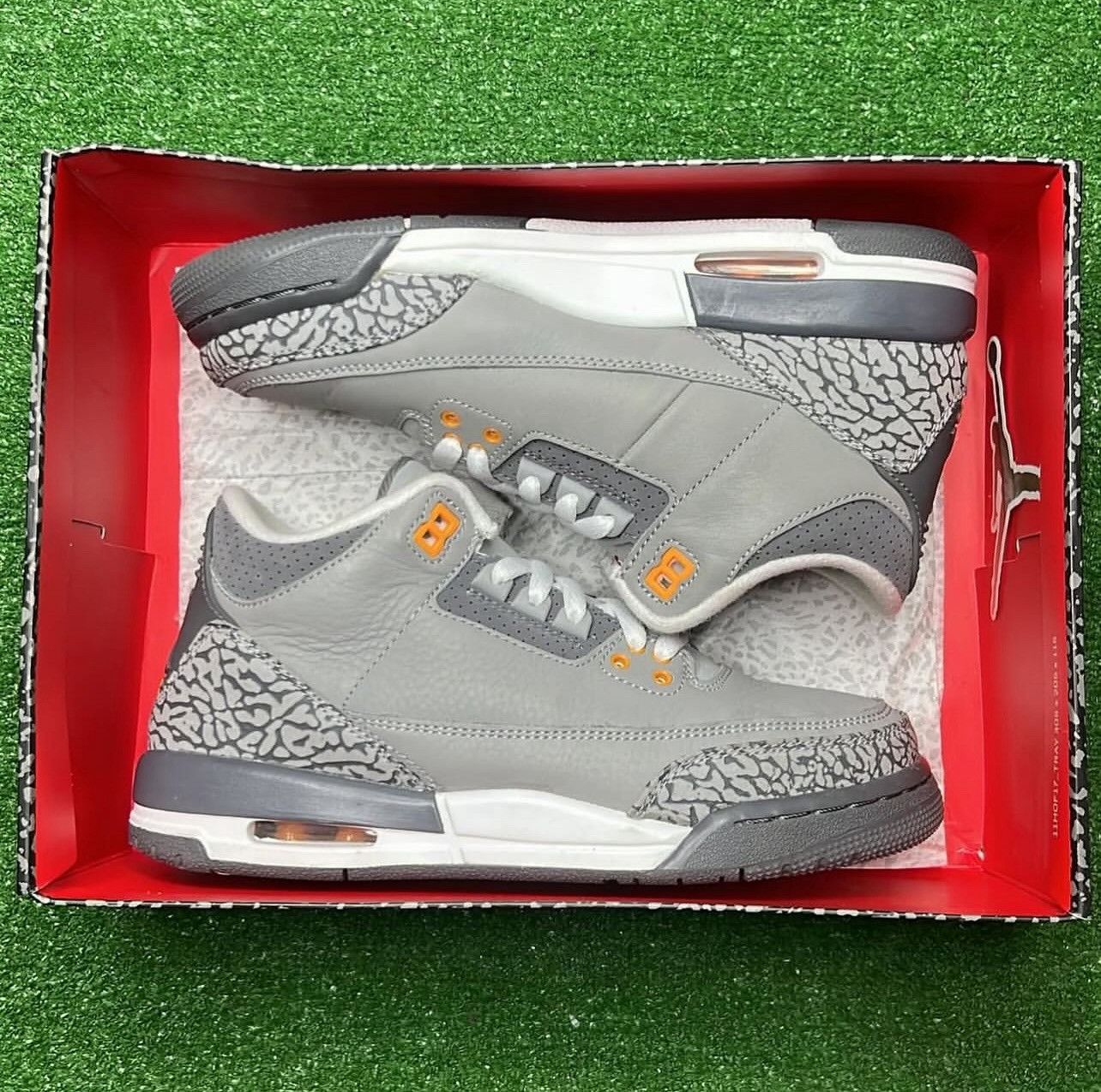 Jordan Brand Air Jordan 3 Retro GS ‘ Cool Grey ‘ 2021 Size US 6 / EU 39 - 2 Thumbnail