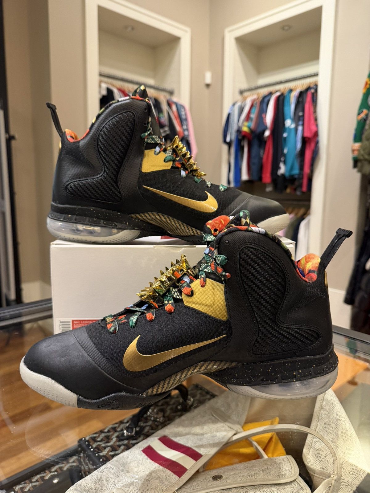 Nike Nike Lebron 9 ‘Watch the Throne’ Size US 12 / EU 45 - 2 Thumbnail