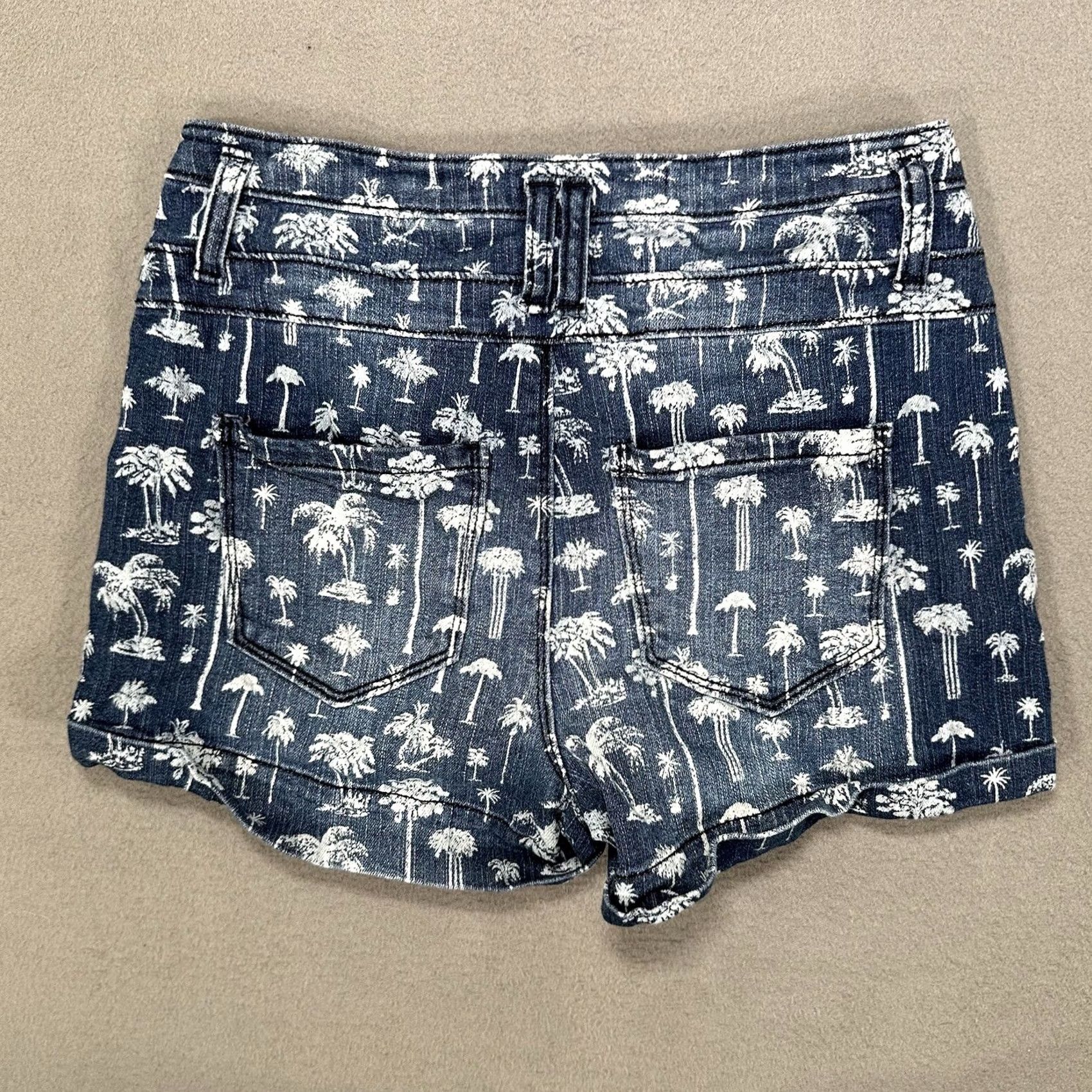 Vintage Sapphire Ink Shorts Denim Dark Wash Button Fly 5-Pocket Juniors 3 Palm Tree Print Casual Pockets 2" Inseam Size 26" / US 2 / IT 38 - 2 Thumbnail