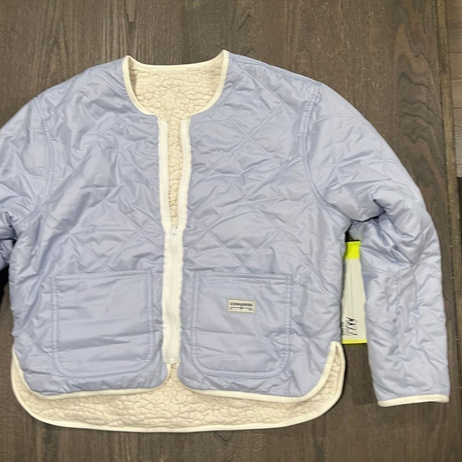 Converse NWT Converse Reversible Sherpa Quilted Jacket - Size XS Size XS / US 0-2 / IT 36-38 - 7 Thumbnail