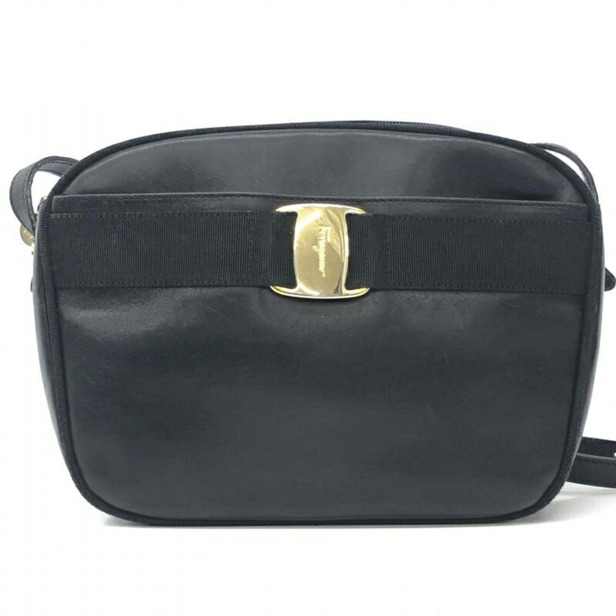 image of Salvatore Ferragamo Ferragamo Shoulder Bag A214183 Ferragamo Black, Women's