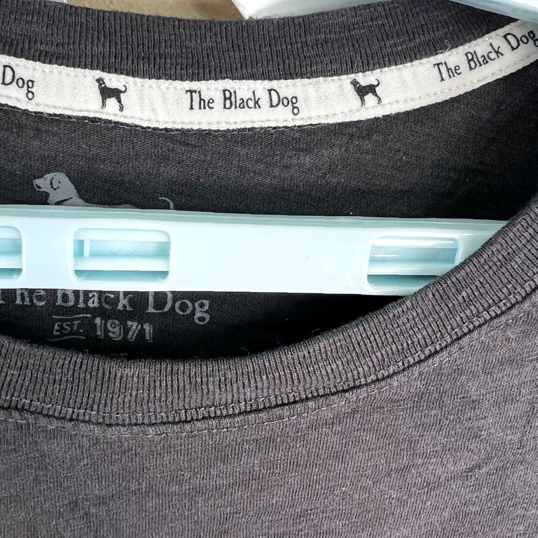 Vintage VINTAGE The Black Dog T-Shirt Mens Size Large Black Graphic Print Short Sleeve Crew Neck Casual Dog Music Retro Size US L / EU 52-54 / 3 - 5 Thumbnail