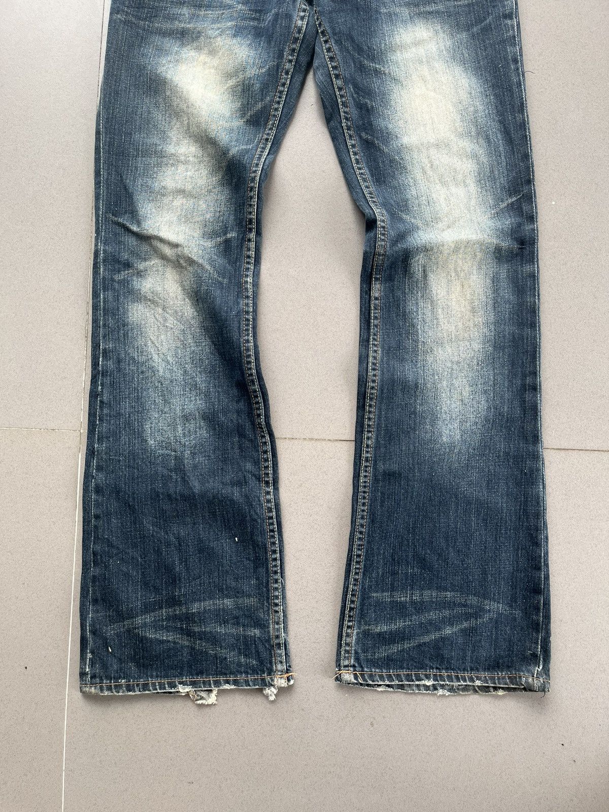 Tornado Mart 2000s JAPANESE ROOT THREE FLARE DENIM CROCODILE LEATHER Size US 30 / EU 46 - 9 Thumbnail