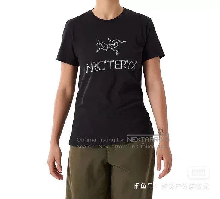 Arc'teryx Arc'teryx Women's Black T-Shirt. Size S / US 4 / IT 40 - 1 Thumbnail