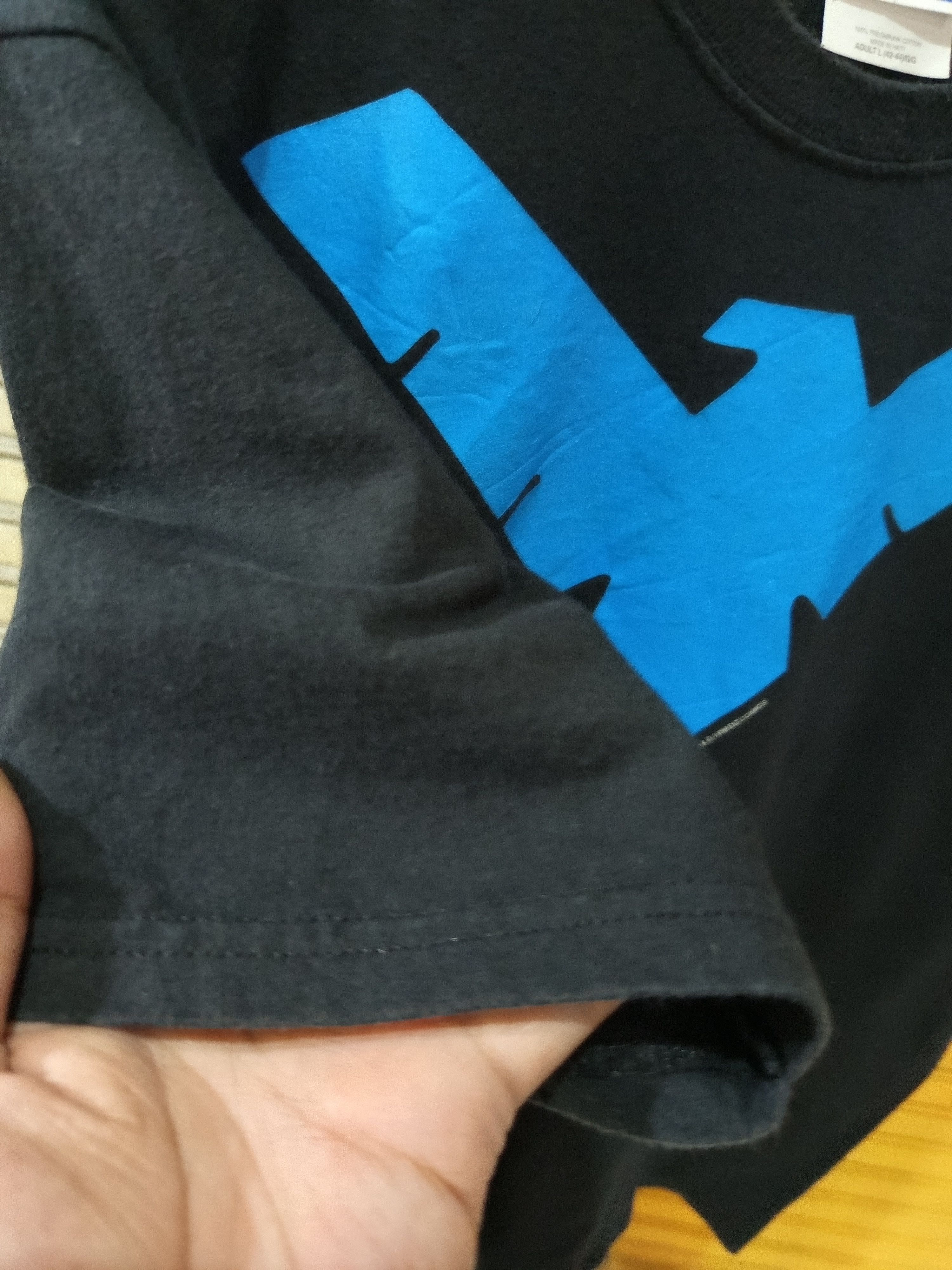 DC Comics 1999 Nightwing Robin T-Shirt Size US L / EU 52-54 / 3 - 6 Thumbnail
