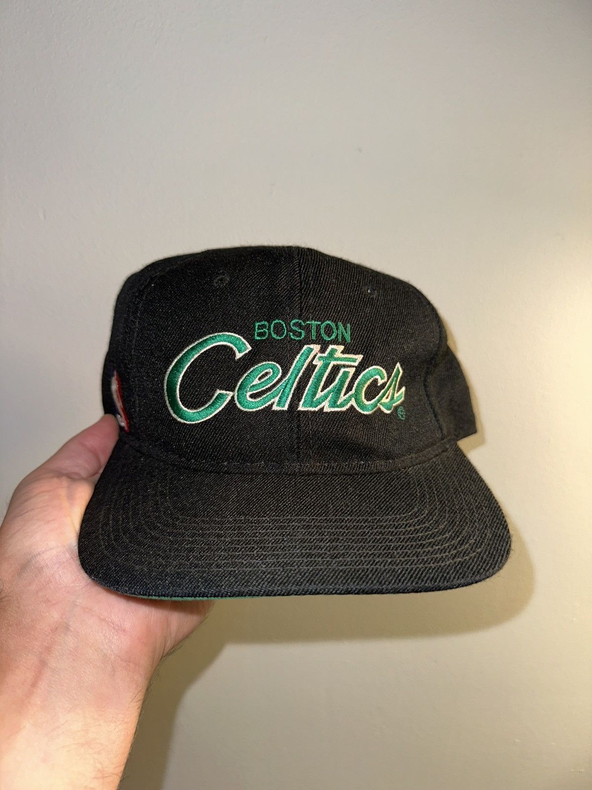 Sports Specialties × Vintage Vintage Sports Specialties Boston Celtics Script Snapback Size ONE SIZE - 1 Thumbnail