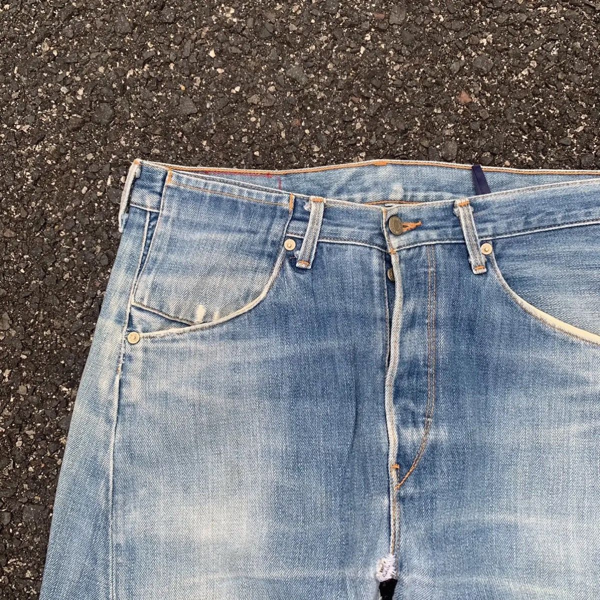 LVC ‼️STEALS‼️ Levi’s Jeans 33x31 Single Pocket Back Denim Pants Size US 33 - 6 Thumbnail