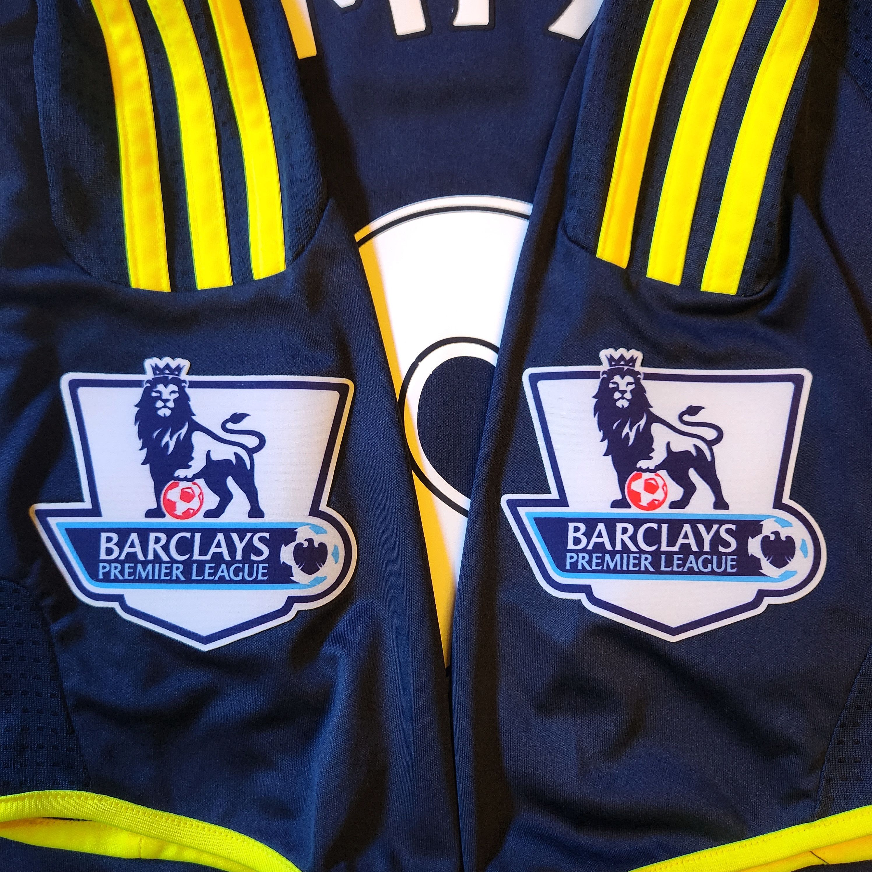 Adidas Authentic Retro Chelsea LAMPARD 2009-2010 09/10 Away Jersey Size US S / EU 44-46 / 1 - 9 Thumbnail