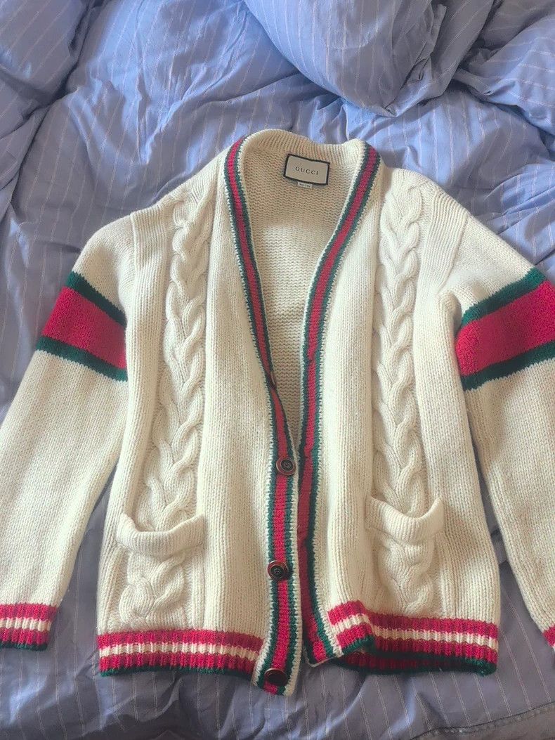 Gucci Classic Cardigan Sweater in Good Condition - dmc