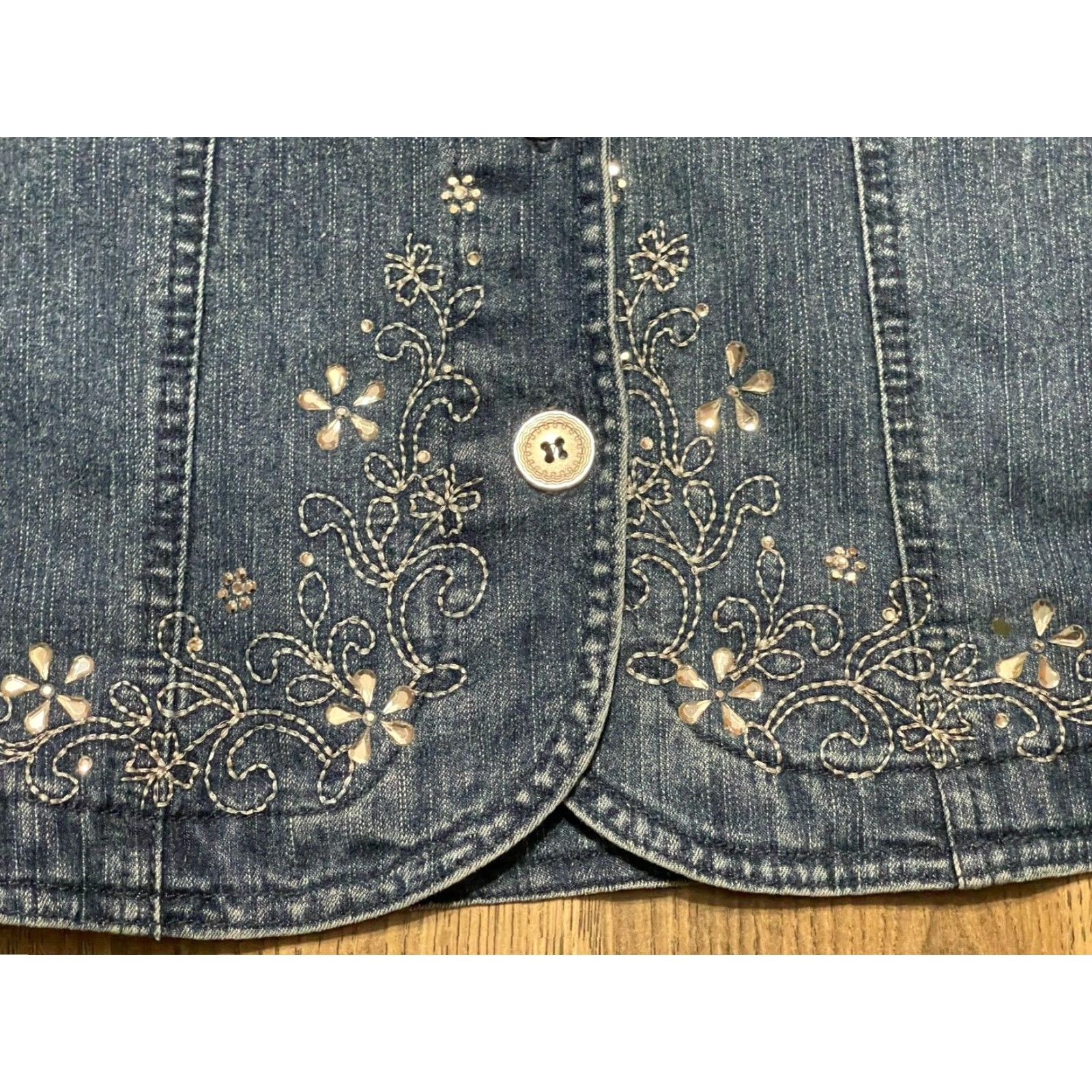 Vintage Alfred Dunner Shirt Womens Size 12 Blue Denim Floral Button Up Long Sleeve Regular Vintage No N/A Size XL / US 12-14 / IT 48-50 - 5 Thumbnail